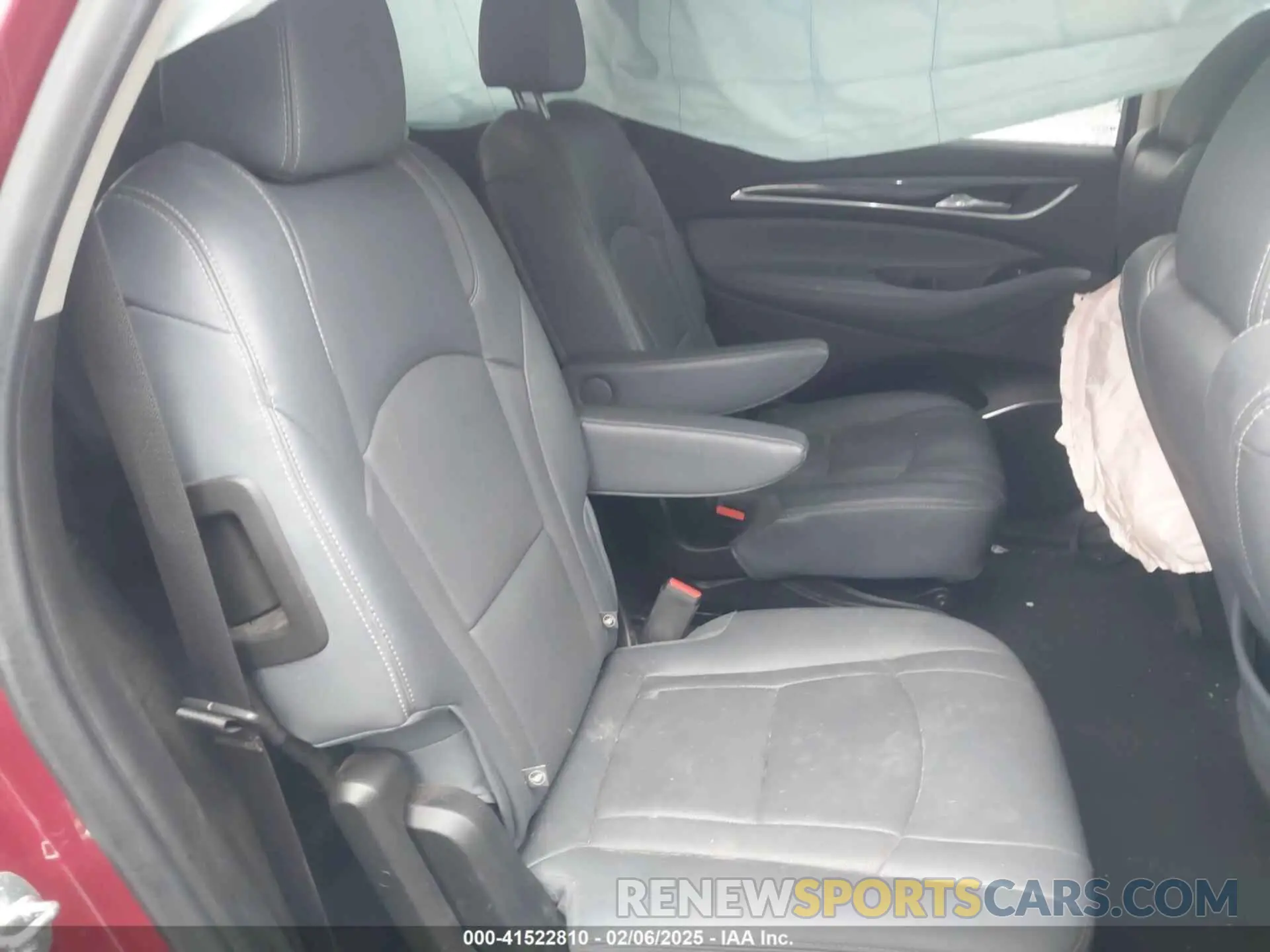 8 Photograph of a damaged car 5GAERBKWXLJ113477 BUICK ENCLAVE 2020