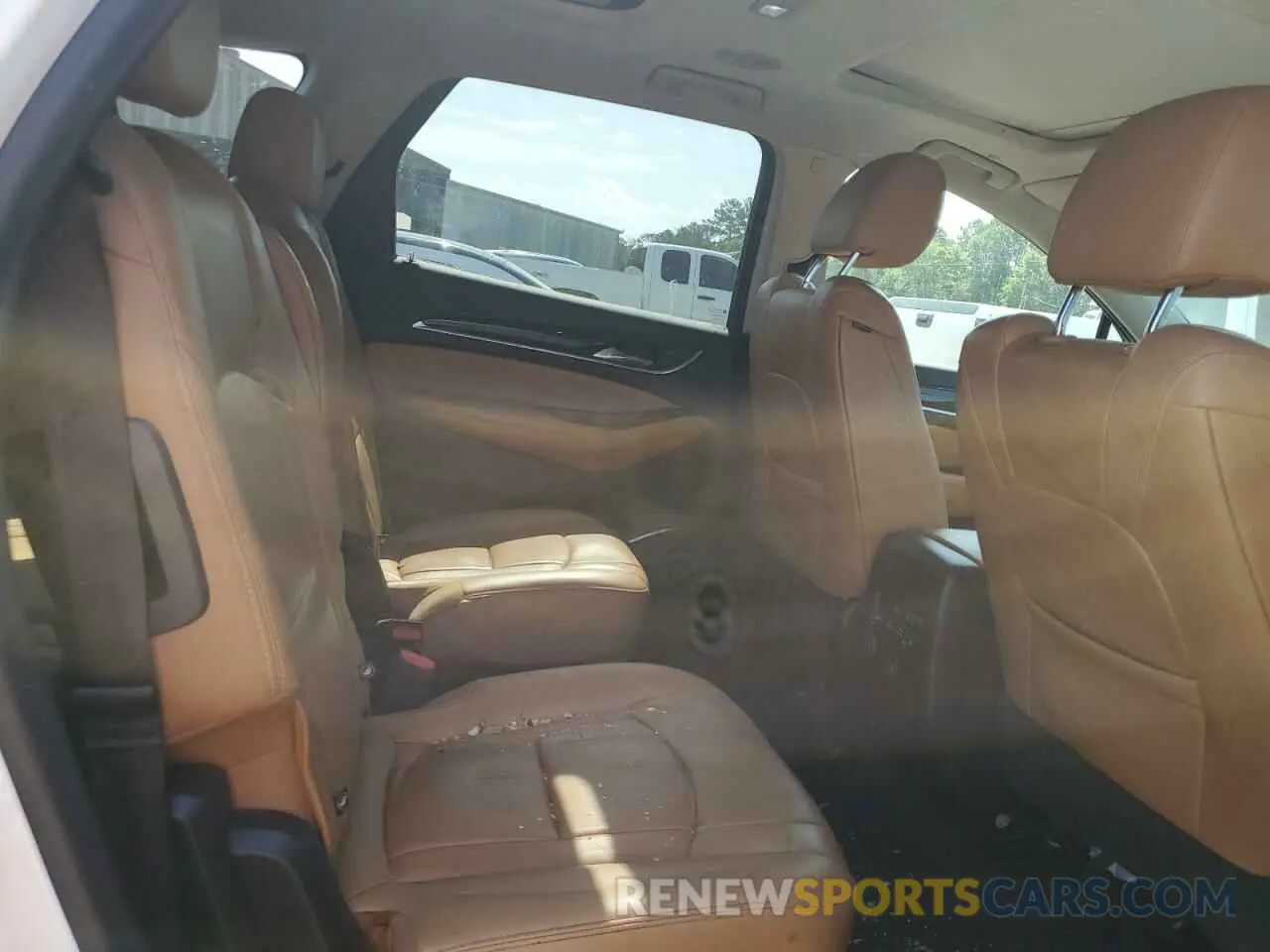 11 Photograph of a damaged car 5GAERBKWXLJ151923 BUICK ENCLAVE 2020