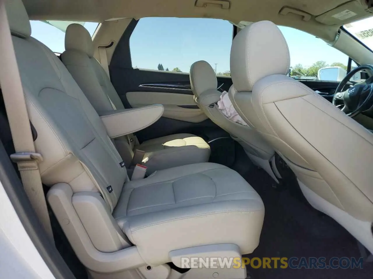11 Photograph of a damaged car 5GAERCKW8LJ281432 BUICK ENCLAVE 2020