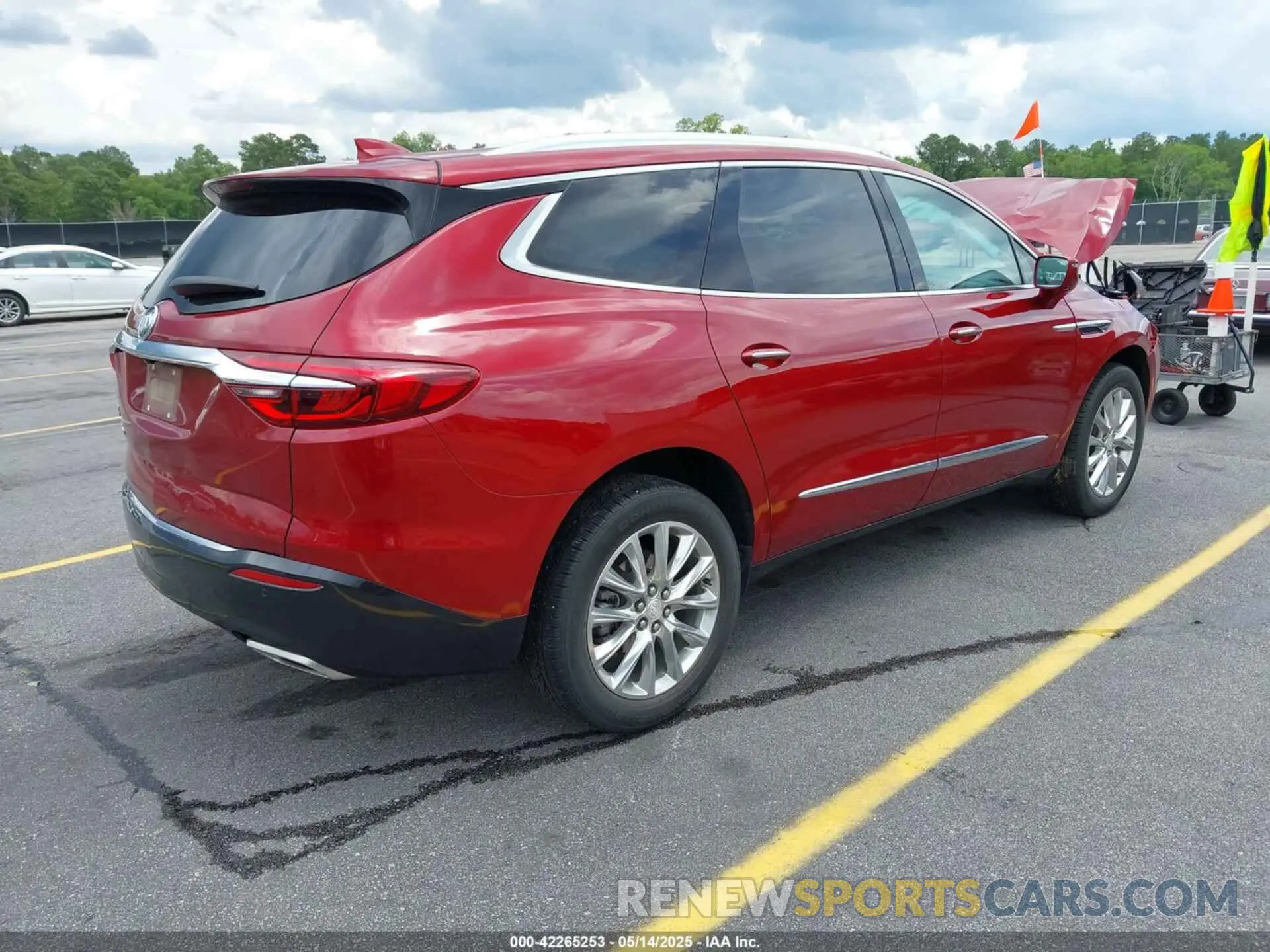 4 Photograph of a damaged car 5GAERCKW9LJ288809 BUICK ENCLAVE 2020