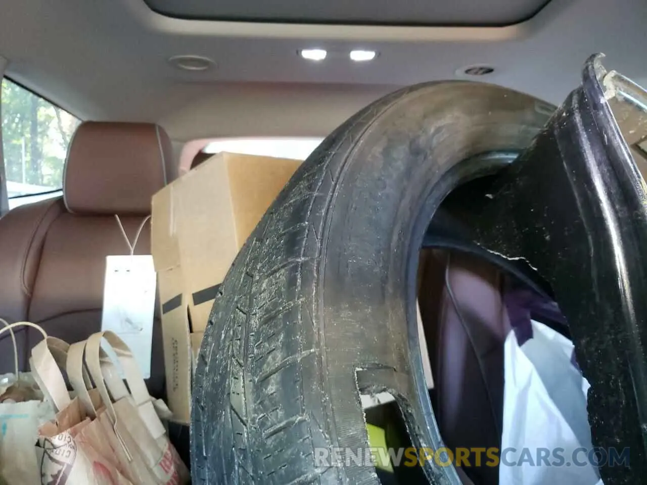 10 Photograph of a damaged car 5GAERDKW0LJ150260 BUICK ENCLAVE 2020