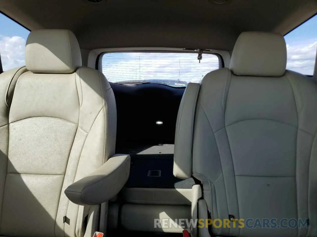 10 Photograph of a damaged car 5GAEVAKW5LJ209488 BUICK ENCLAVE 2020