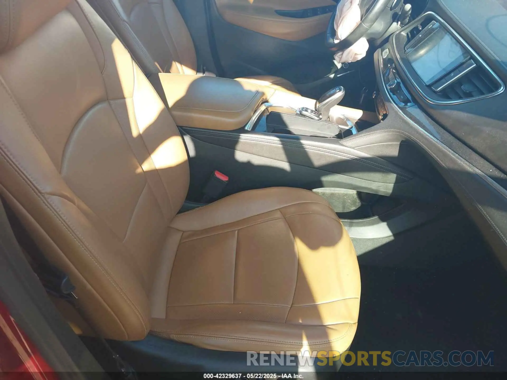 5 Photograph of a damaged car 5GAEVAKW6LJ172788 BUICK ENCLAVE 2020