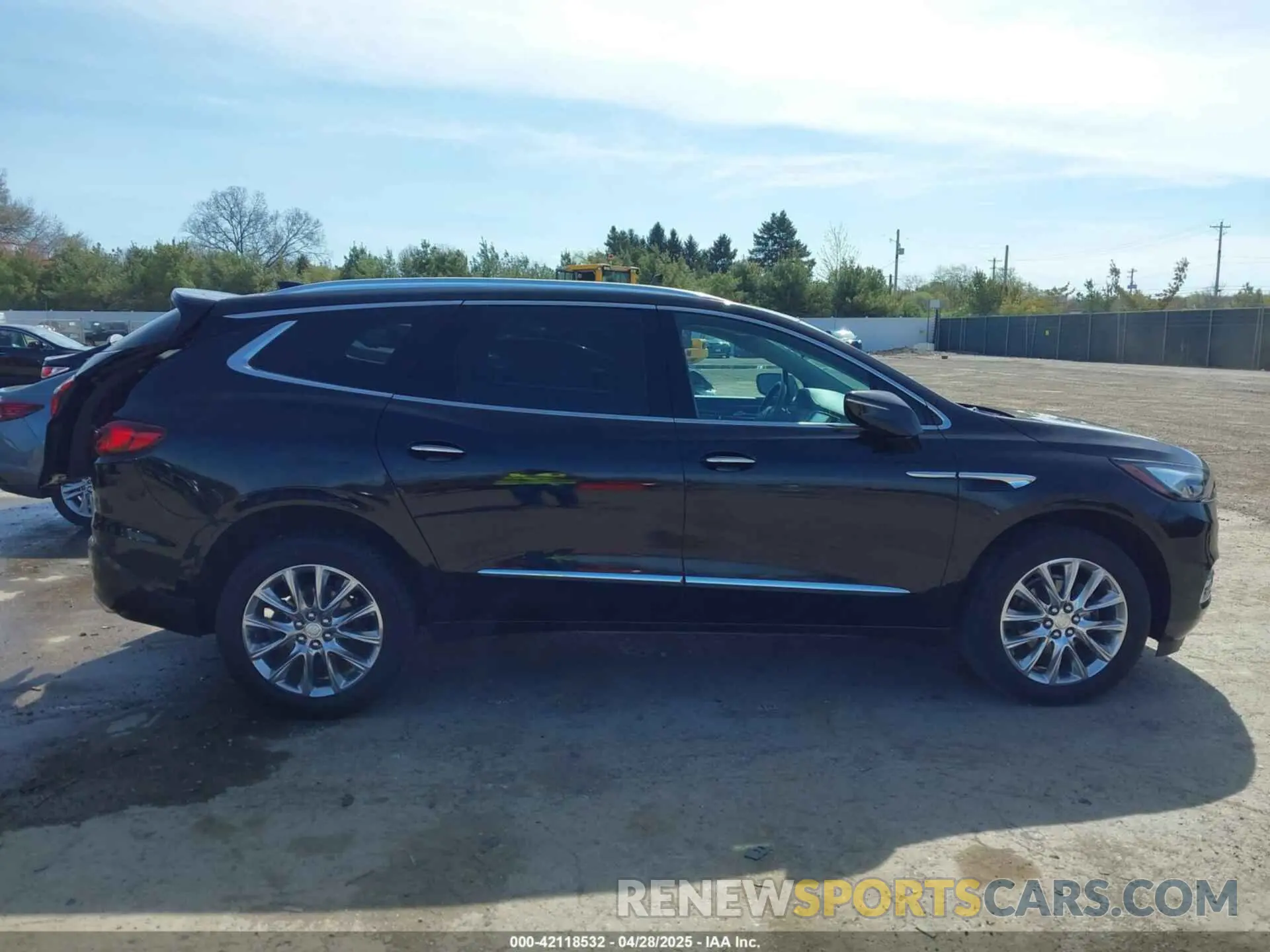 14 Photograph of a damaged car 5GAEVBKW4LJ186470 BUICK ENCLAVE 2020