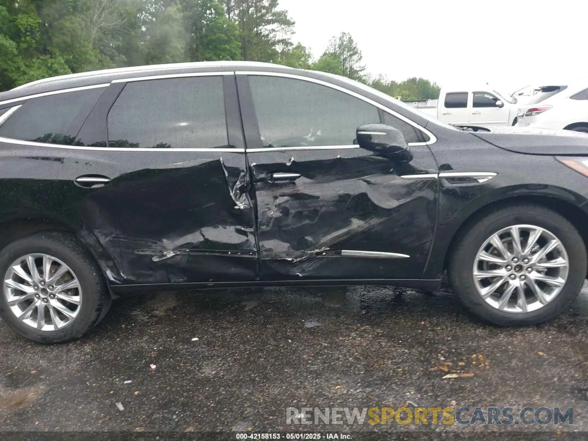 13 Photograph of a damaged car 5GAEVBKW4LJ298699 BUICK ENCLAVE 2020