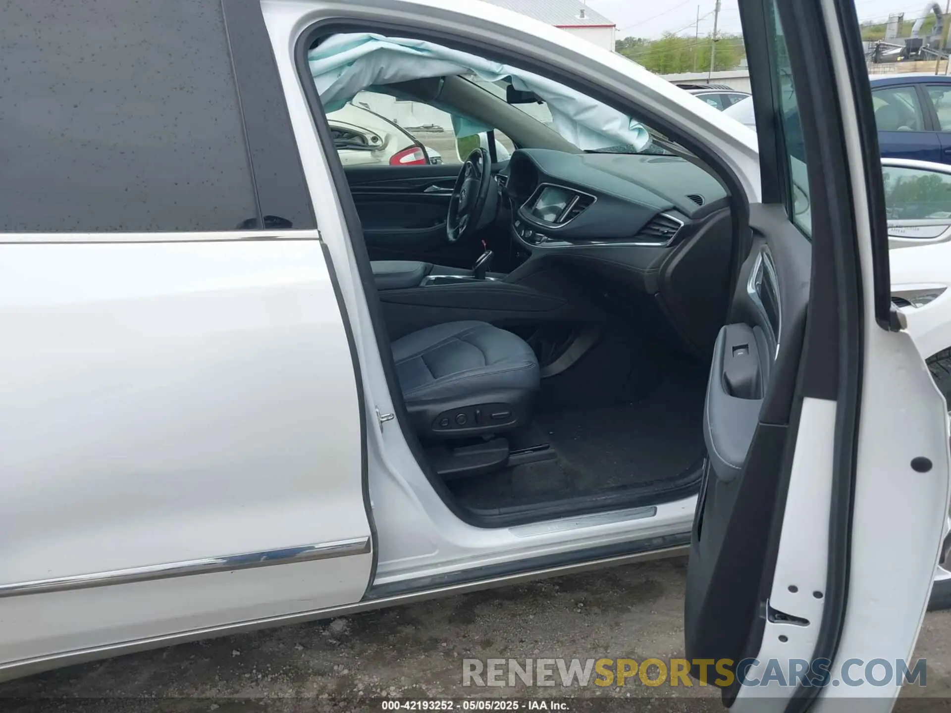 5 Photograph of a damaged car 5GAEVBKW7LJ146223 BUICK ENCLAVE 2020