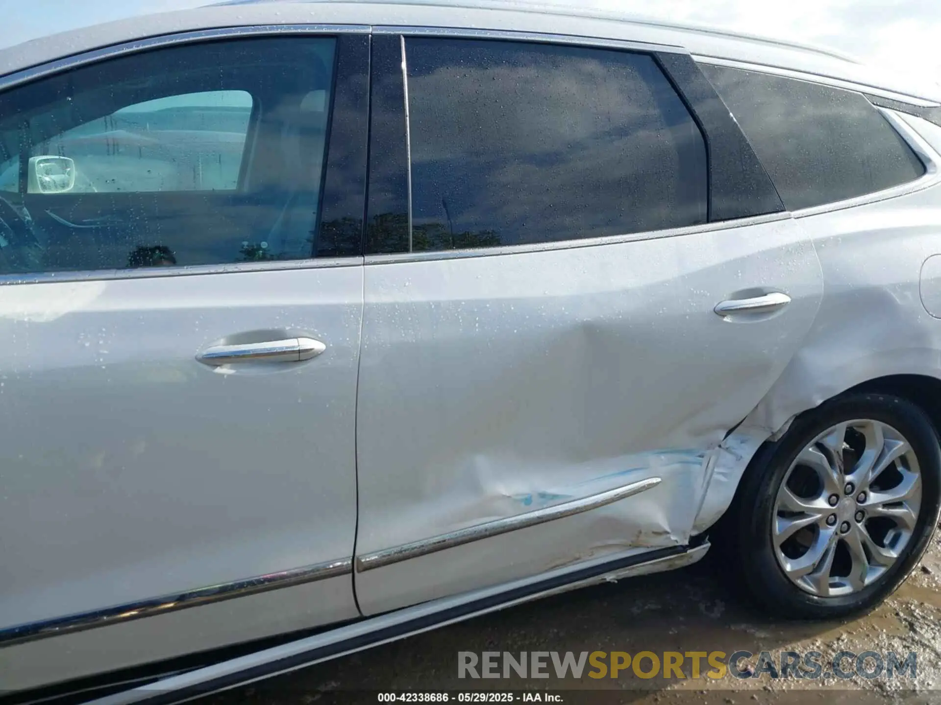 6 Photograph of a damaged car 5GAEVCKW2LJ328739 BUICK ENCLAVE 2020