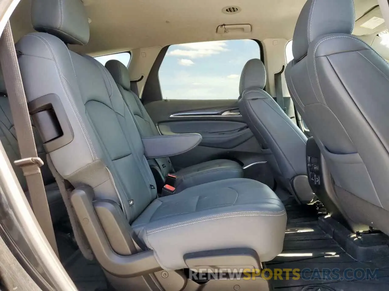 11 Photograph of a damaged car 5GAERBKW2MJ240077 BUICK ENCLAVE 2021