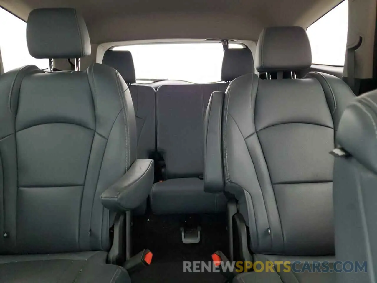 10 Photograph of a damaged car 5GAERBKW5MJ205968 BUICK ENCLAVE 2021