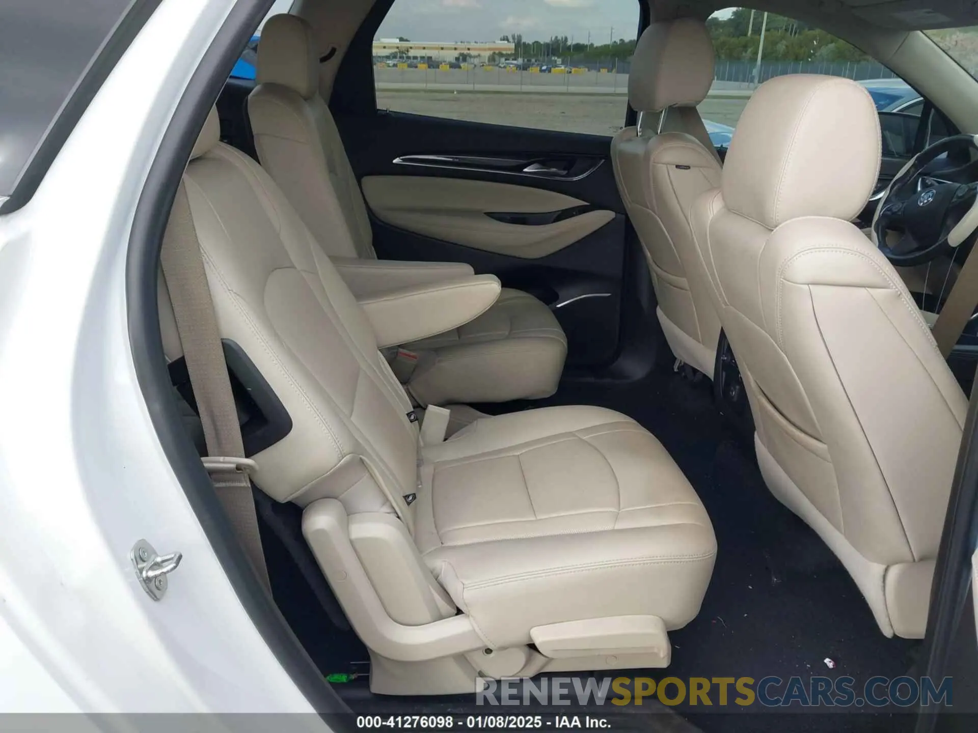 8 Photograph of a damaged car 5GAERBKW9MJ217220 BUICK ENCLAVE 2021