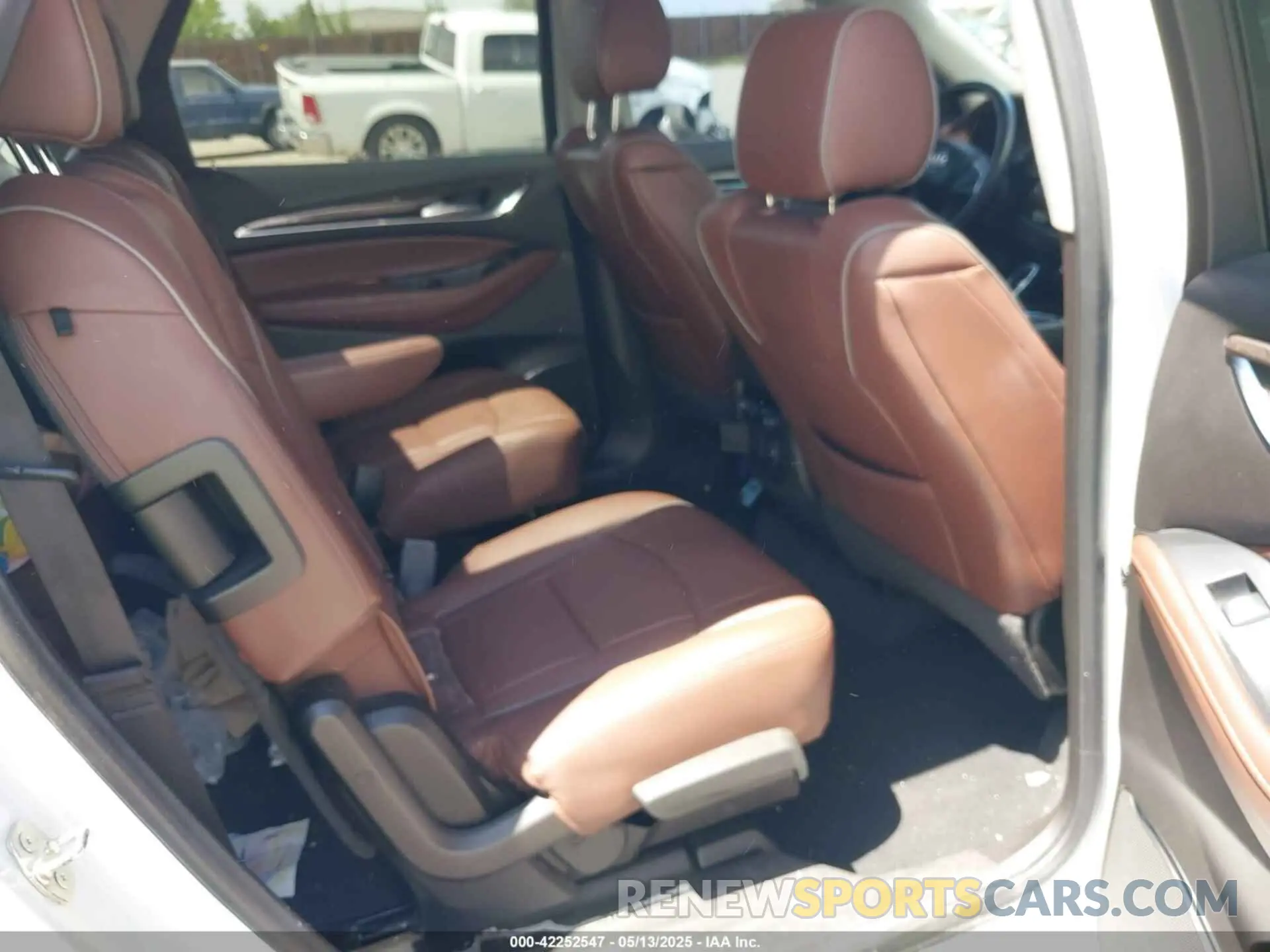 8 Photograph of a damaged car 5GAERDKW3MJ228001 BUICK ENCLAVE 2021