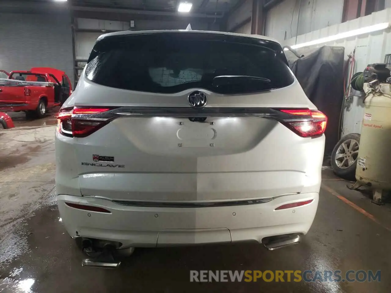 6 Photograph of a damaged car 5GAERDKW5MJ188035 BUICK ENCLAVE 2021