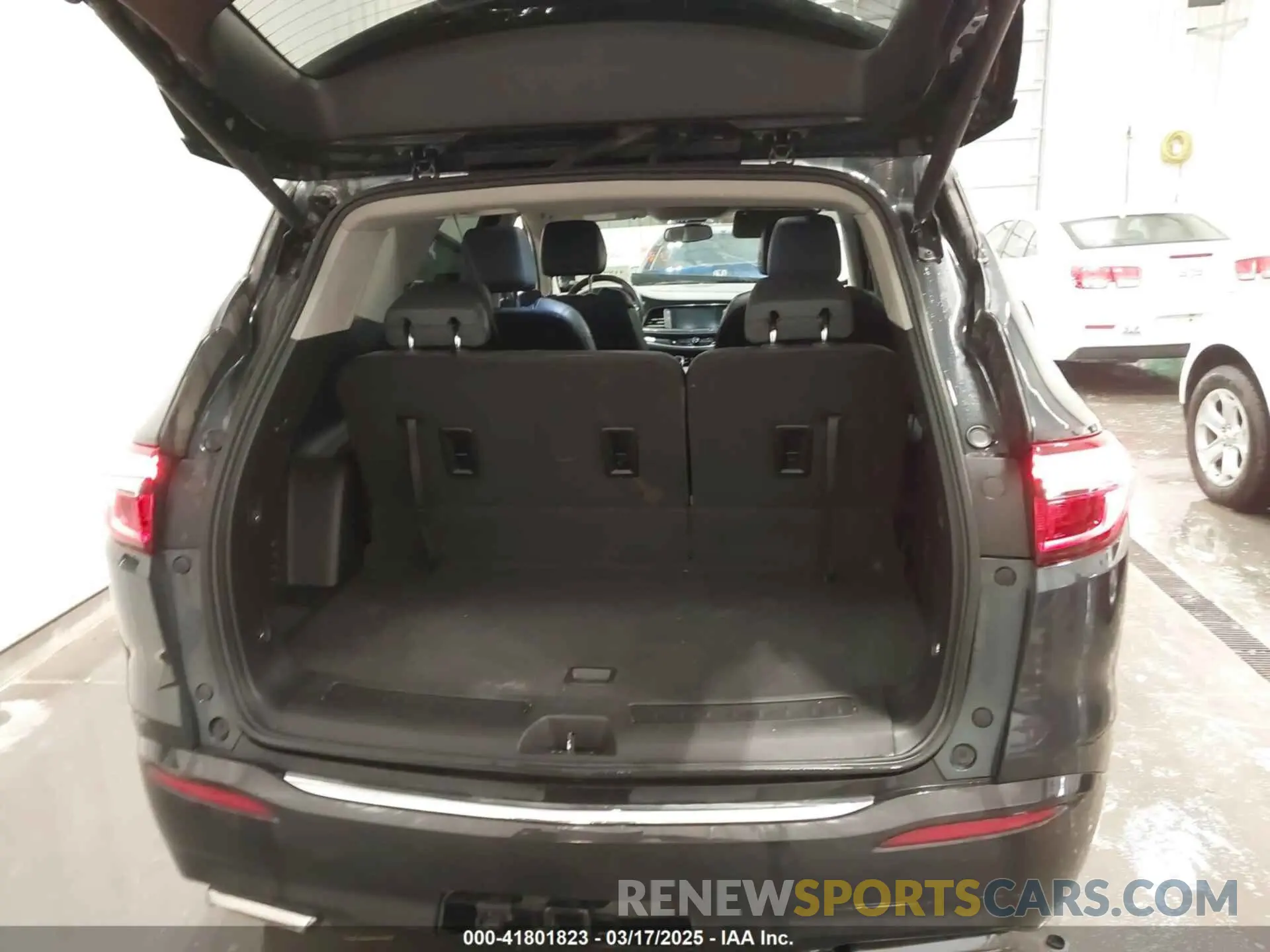17 Photograph of a damaged car 5GAEVAKW1MJ162297 BUICK ENCLAVE 2021