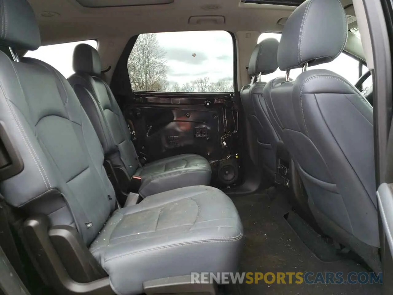 11 Photograph of a damaged car 5GAEVAKW6MJ205239 BUICK ENCLAVE 2021