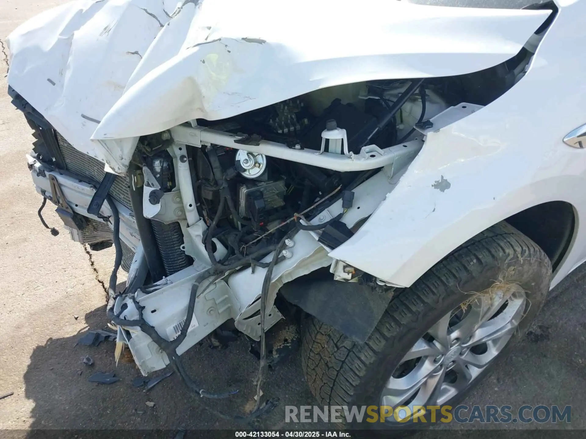 18 Photograph of a damaged car 5GAEVCKW0MJ112499 BUICK ENCLAVE 2021