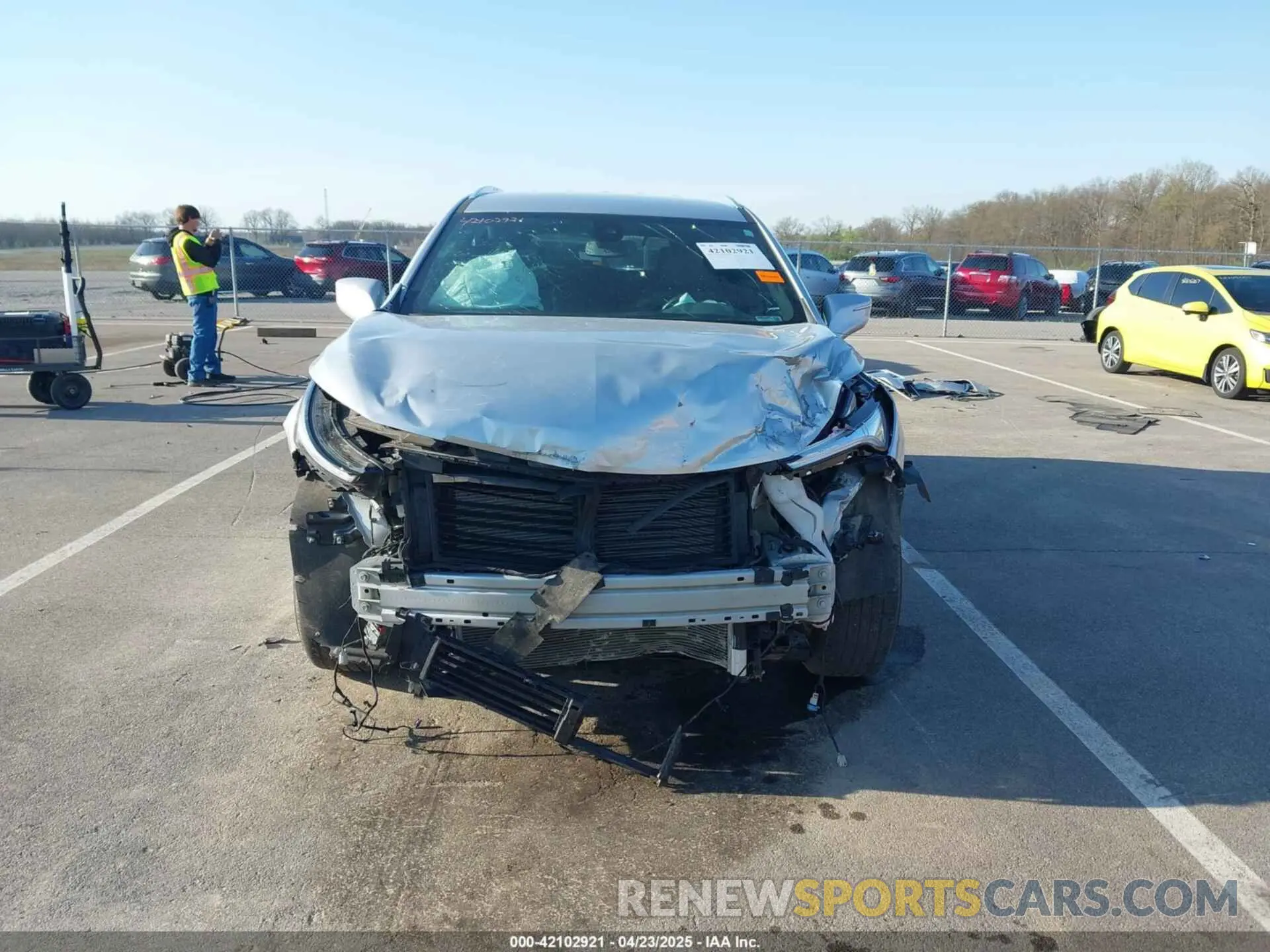 12 Photograph of a damaged car 5GAERBKW4NJ151970 BUICK ENCLAVE 2022