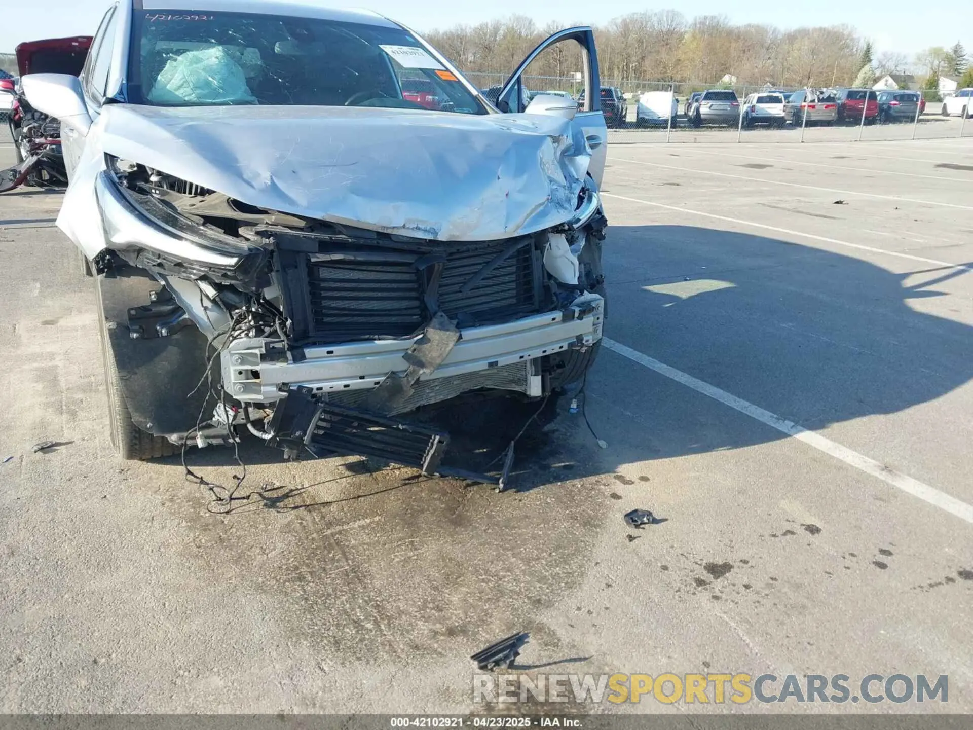 6 Photograph of a damaged car 5GAERBKW4NJ151970 BUICK ENCLAVE 2022