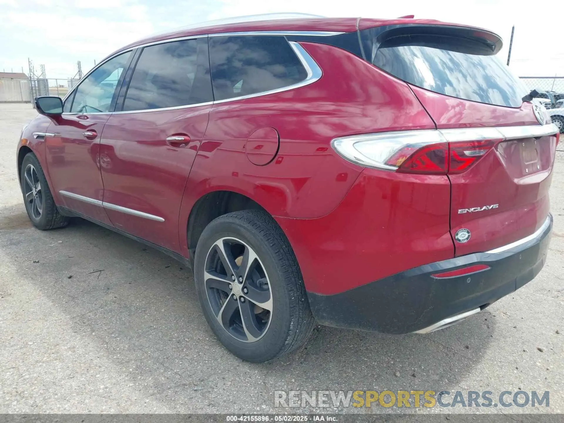 3 Photograph of a damaged car 5GAERBKW5NJ126429 BUICK ENCLAVE 2022