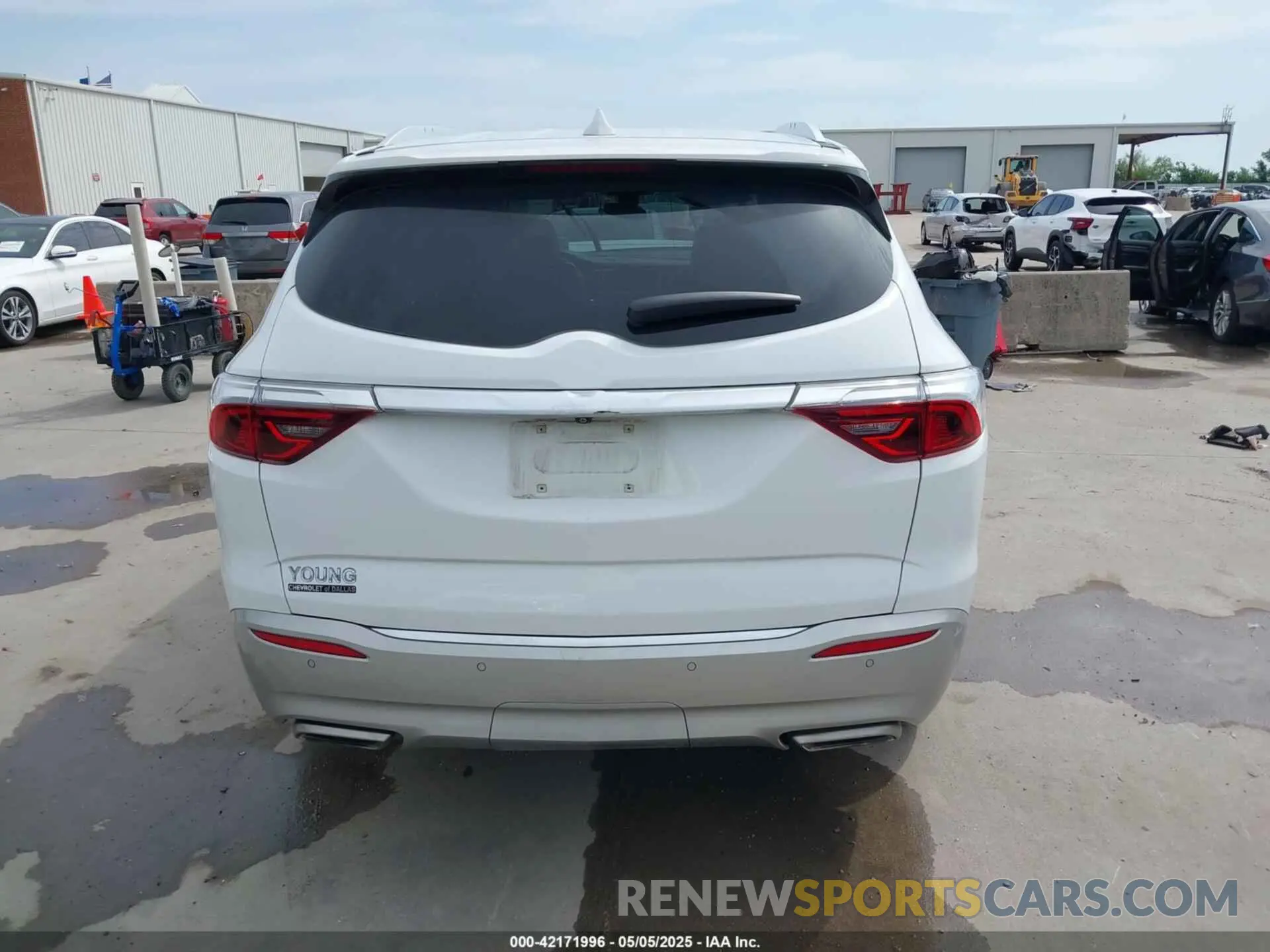 16 Photograph of a damaged car 5GAERBKW6NJ113463 BUICK ENCLAVE 2022