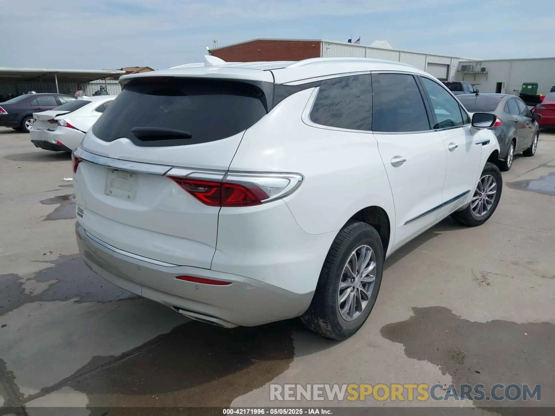 4 Photograph of a damaged car 5GAERBKW6NJ113463 BUICK ENCLAVE 2022