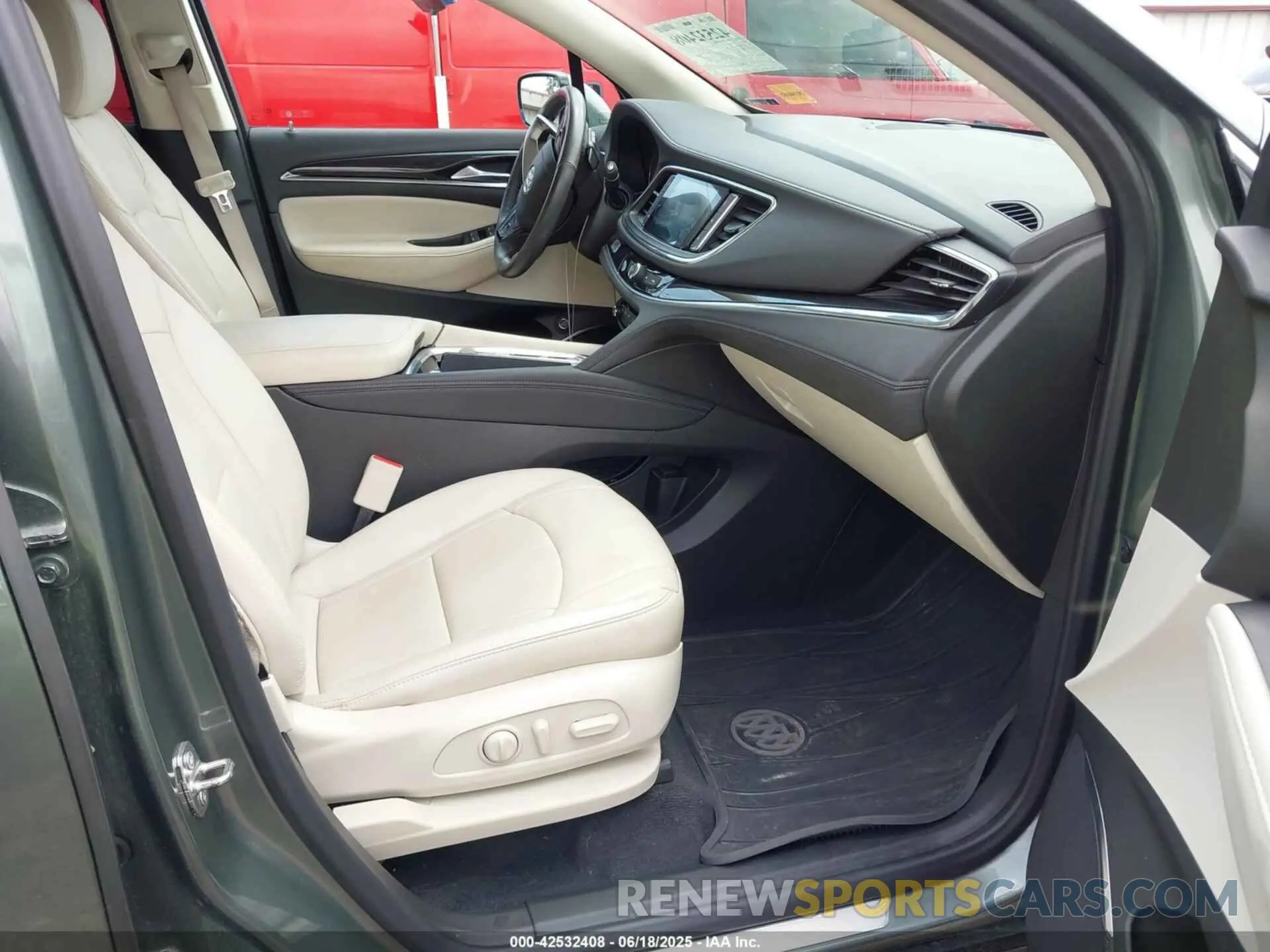 5 Photograph of a damaged car 5GAERBKW7NJ160579 BUICK ENCLAVE 2022