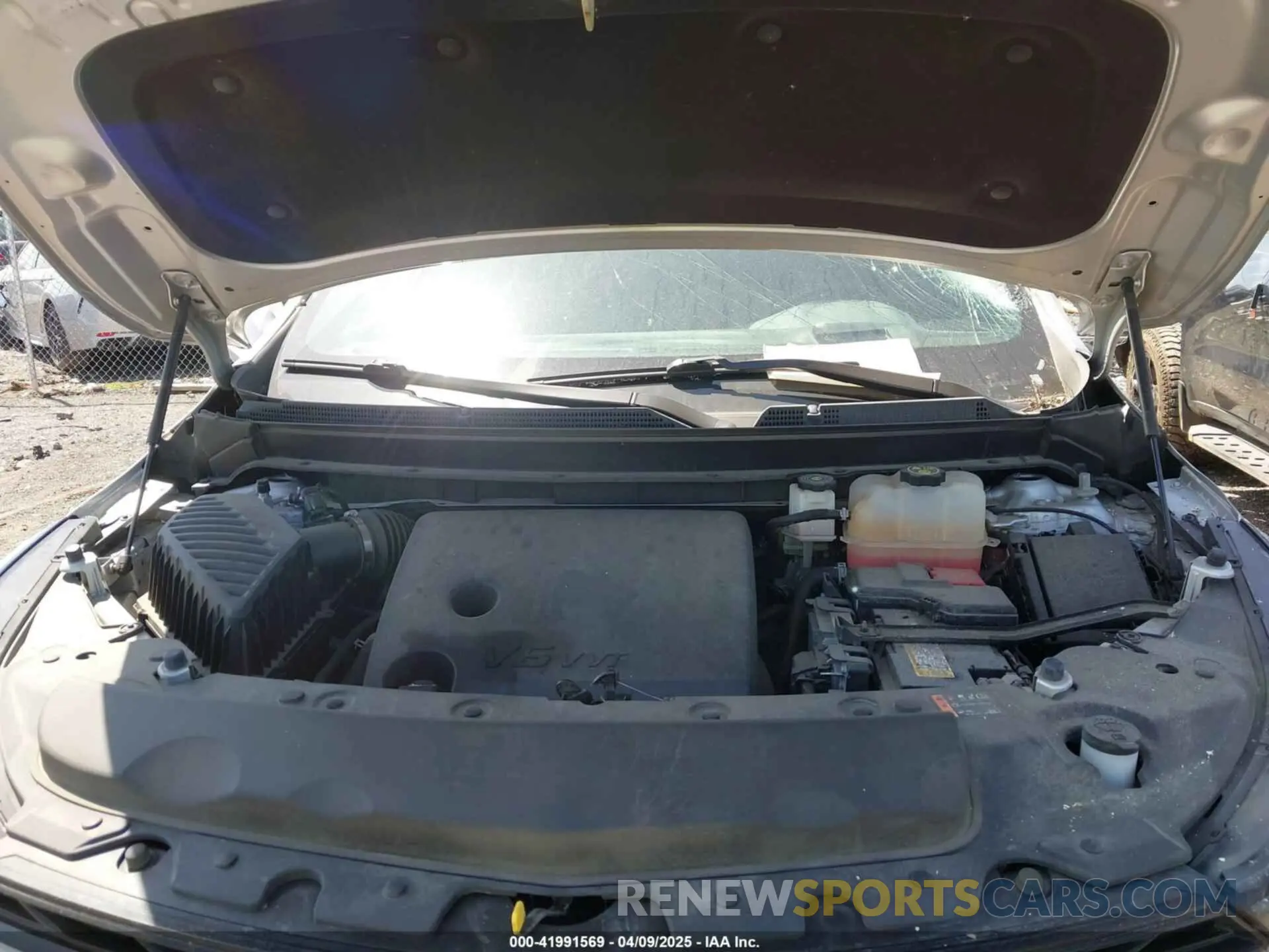 10 Photograph of a damaged car 5GAERCKW9NJ128352 BUICK ENCLAVE 2022