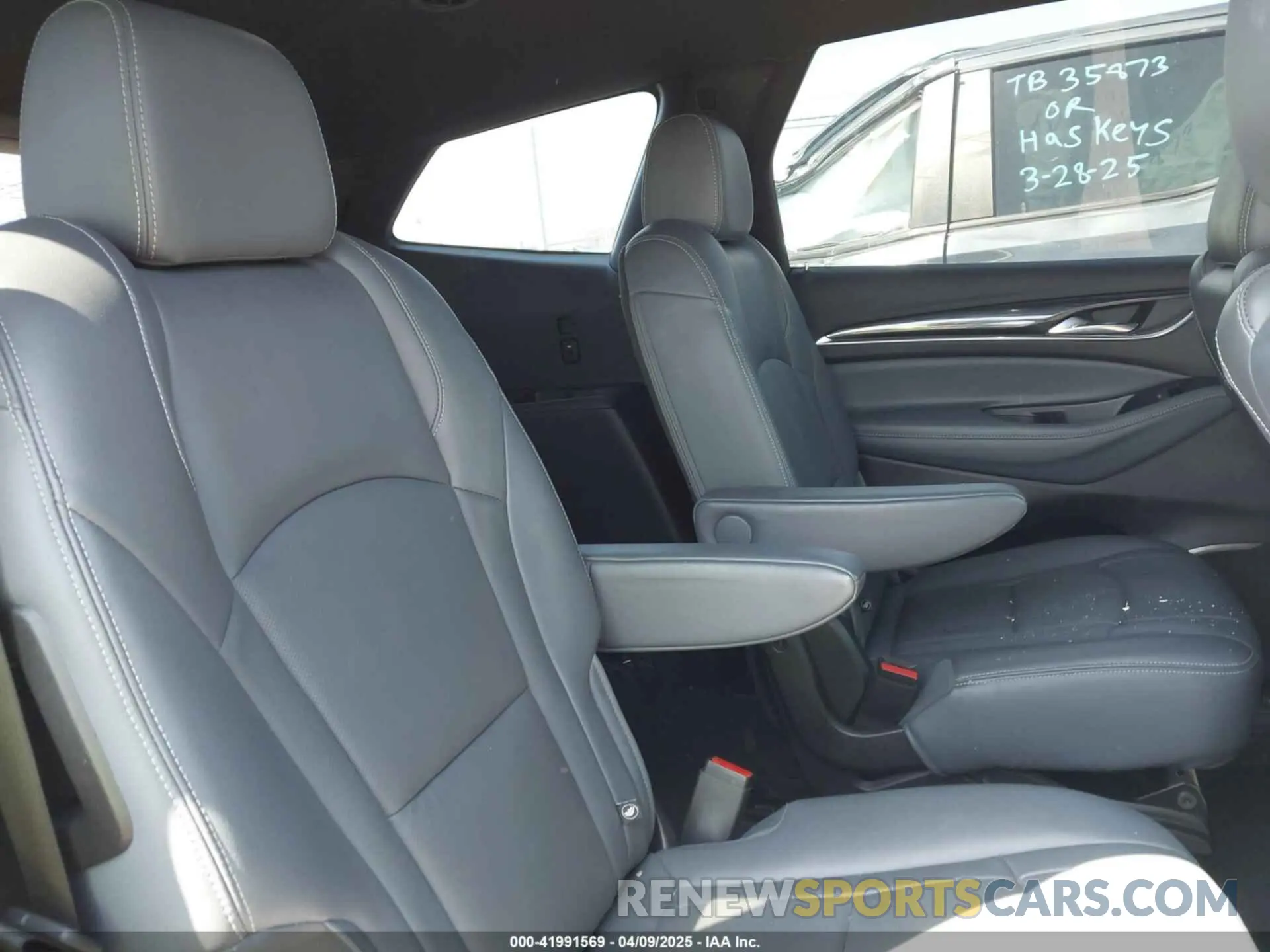 8 Photograph of a damaged car 5GAERCKW9NJ128352 BUICK ENCLAVE 2022