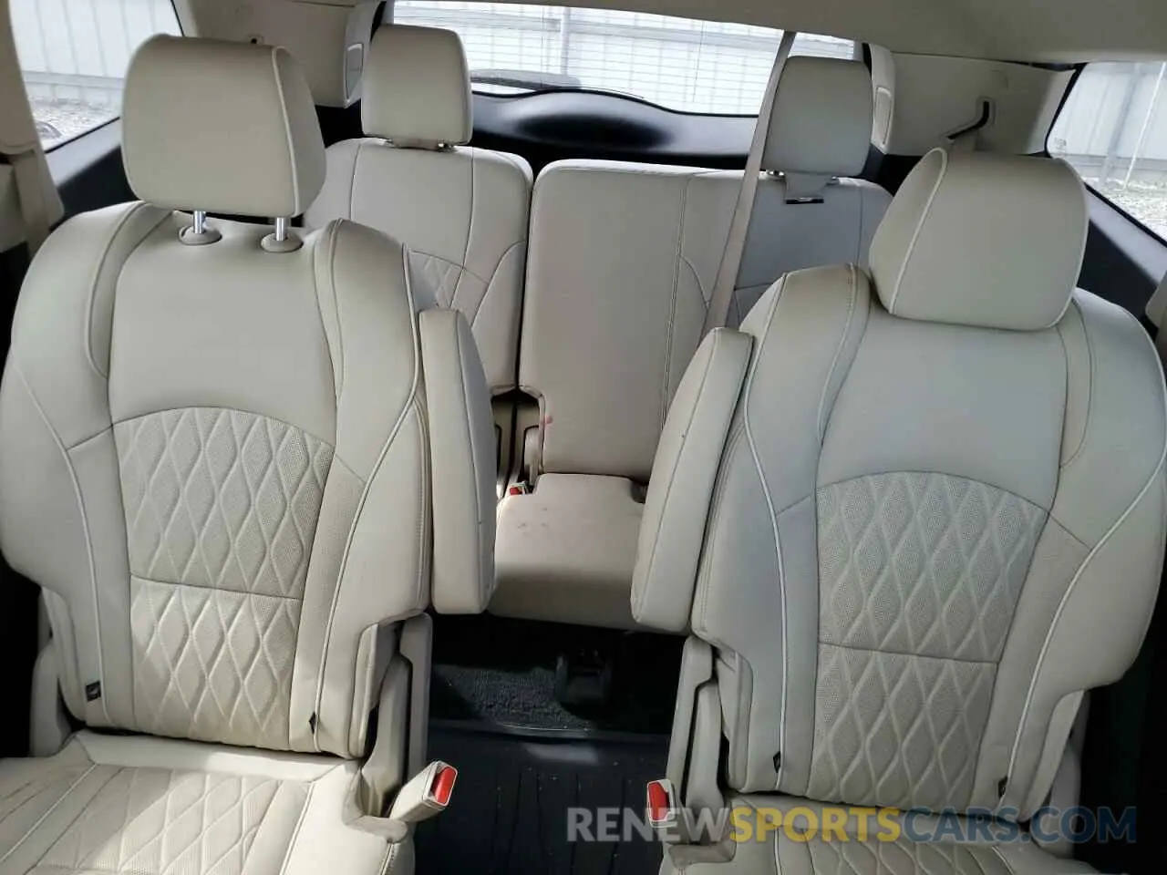10 Photograph of a damaged car 5GAERDKW1NJ102821 BUICK ENCLAVE 2022