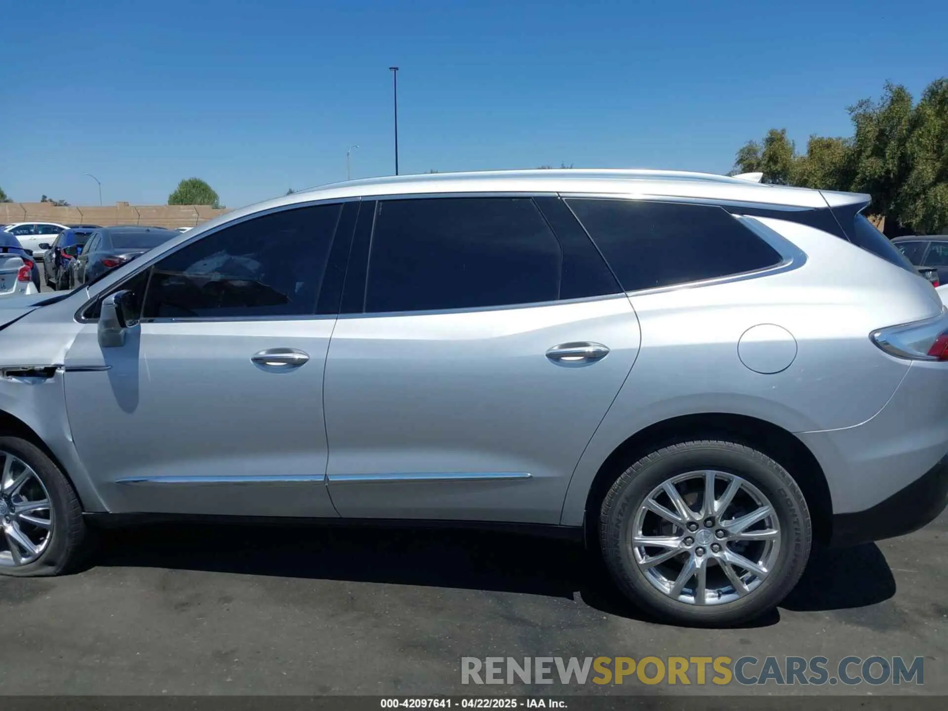 14 Photograph of a damaged car 5GAEVBKW1NJ113107 BUICK ENCLAVE 2022