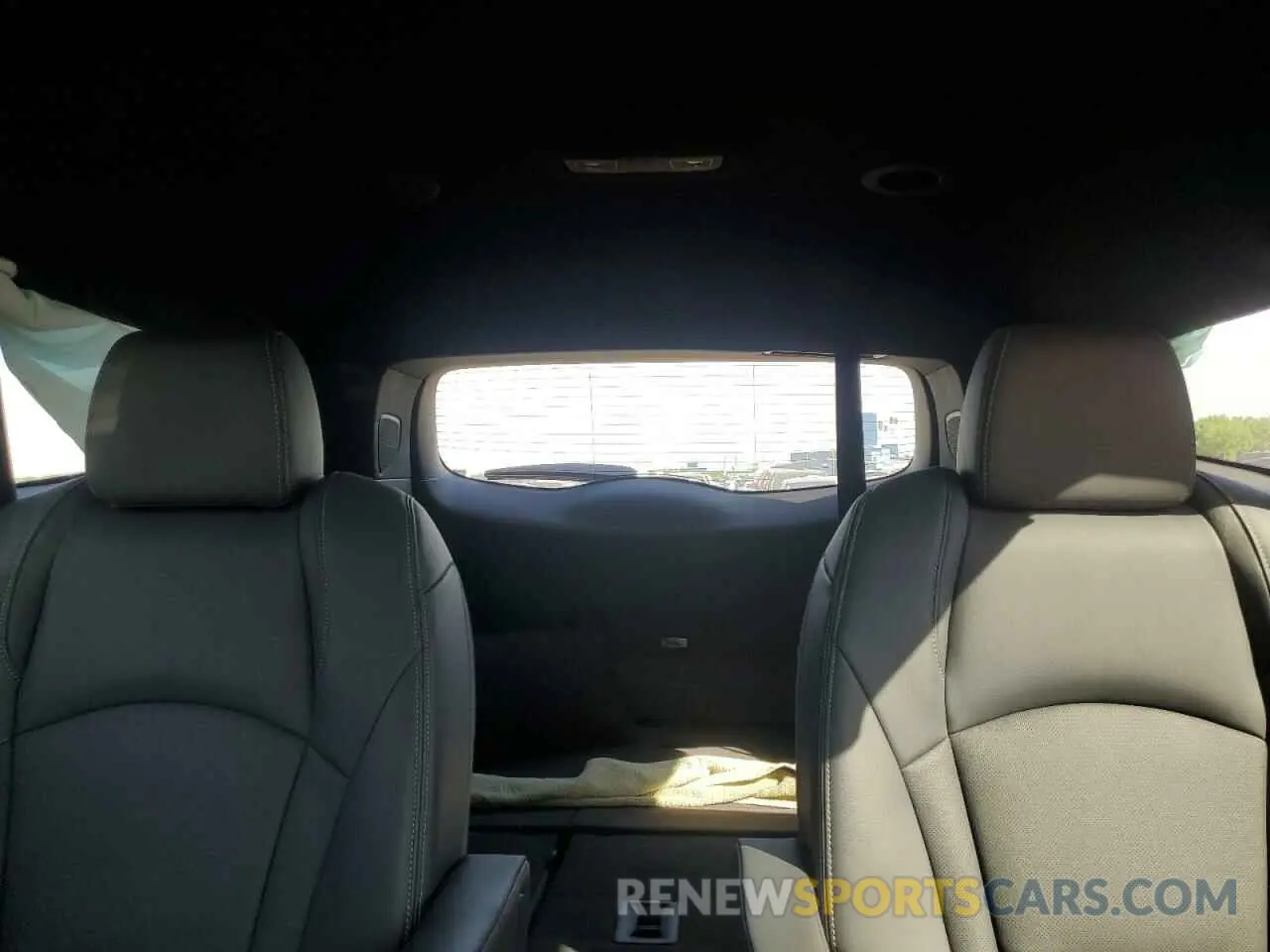 10 Photograph of a damaged car 5GAEVBKW5NJ131769 BUICK ENCLAVE 2022