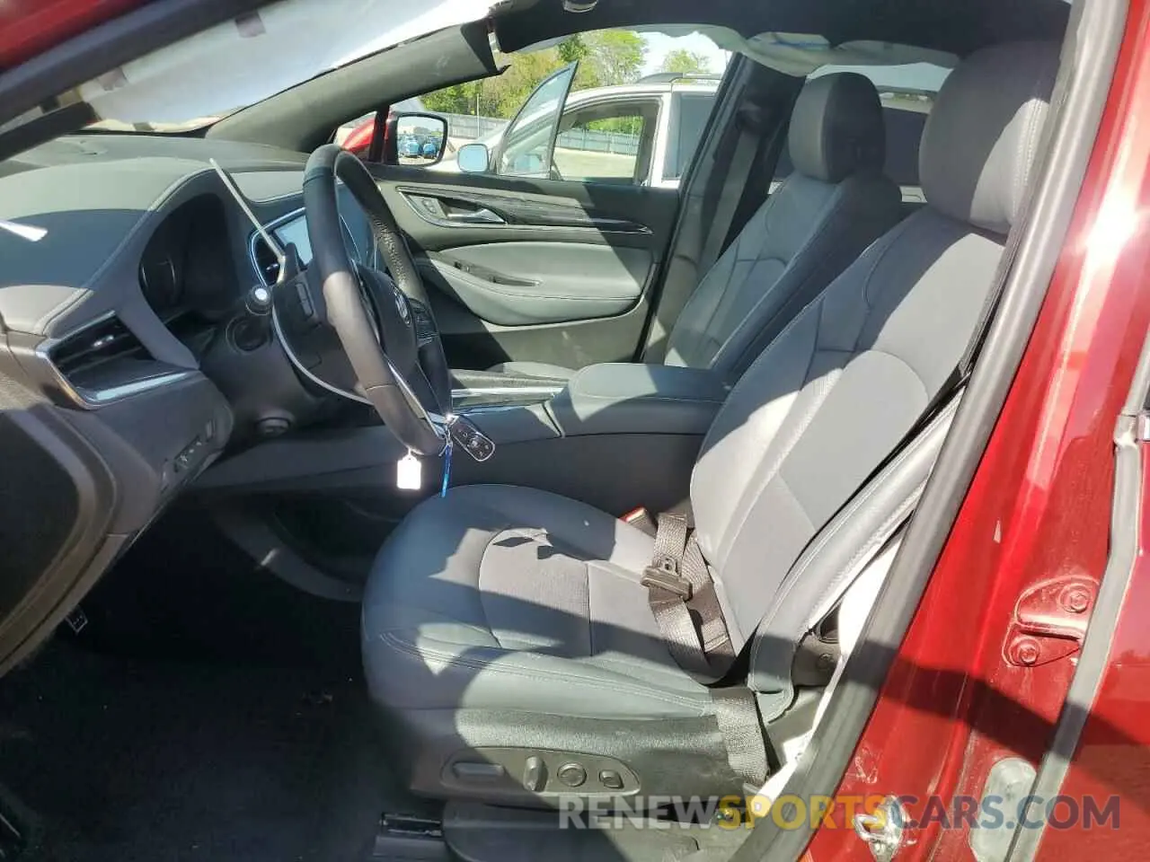 7 Photograph of a damaged car 5GAEVBKW5NJ131769 BUICK ENCLAVE 2022