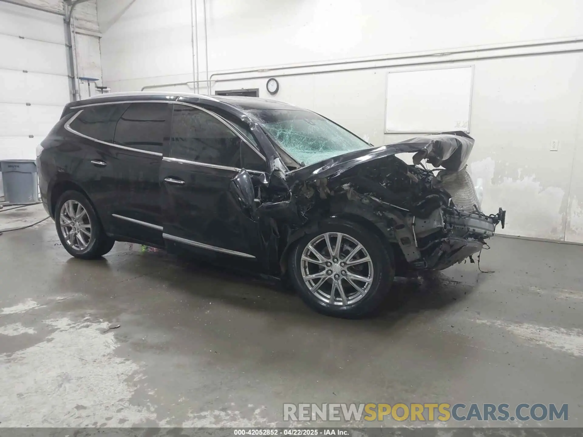 1 Photograph of a damaged car 5GAEVBKW5NJ148572 BUICK ENCLAVE 2022