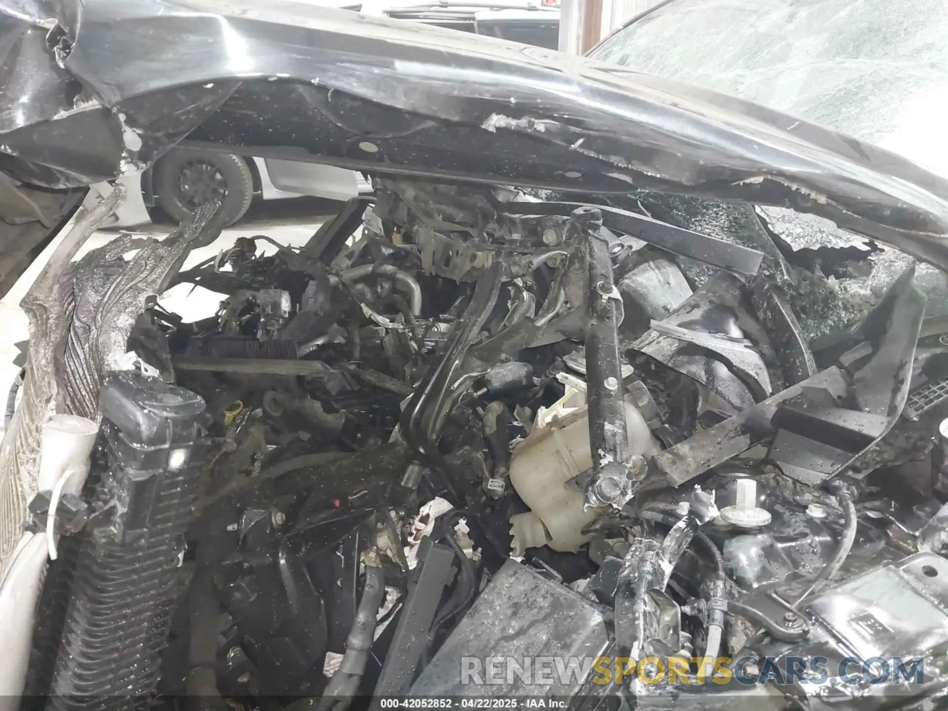 10 Photograph of a damaged car 5GAEVBKW5NJ148572 BUICK ENCLAVE 2022