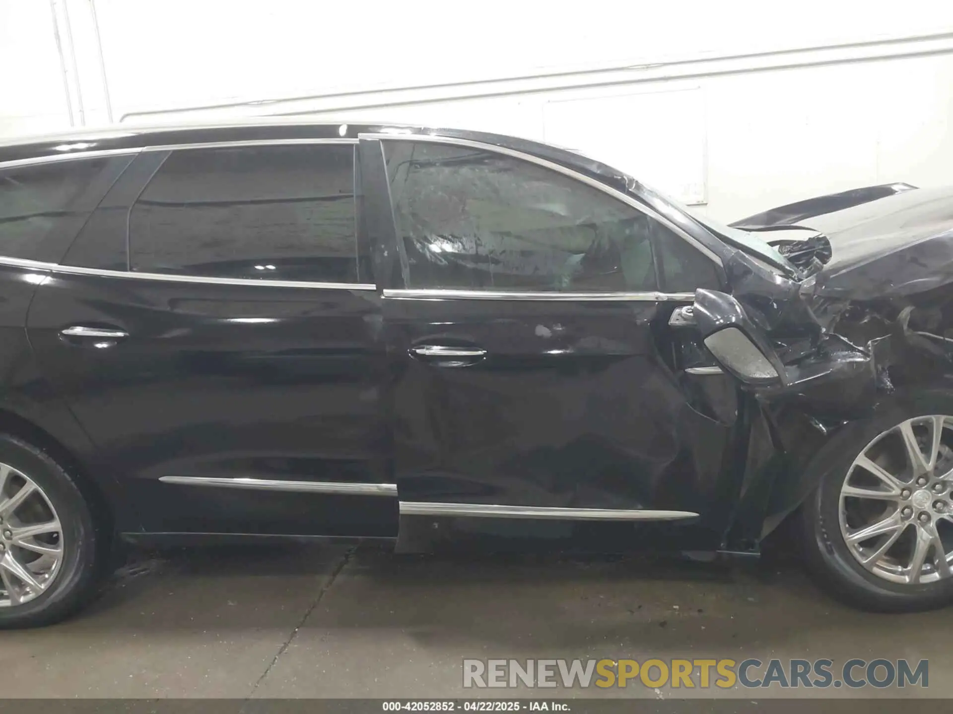 13 Photograph of a damaged car 5GAEVBKW5NJ148572 BUICK ENCLAVE 2022