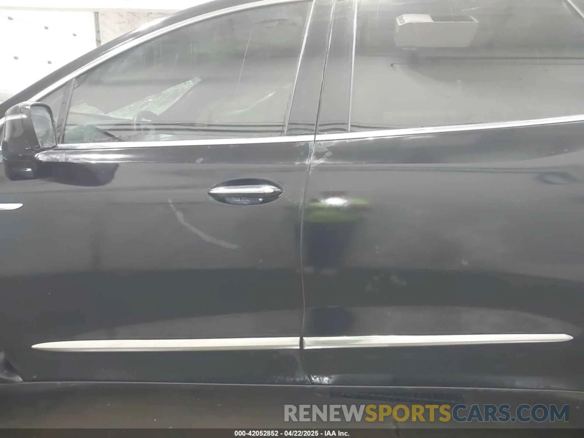 14 Photograph of a damaged car 5GAEVBKW5NJ148572 BUICK ENCLAVE 2022