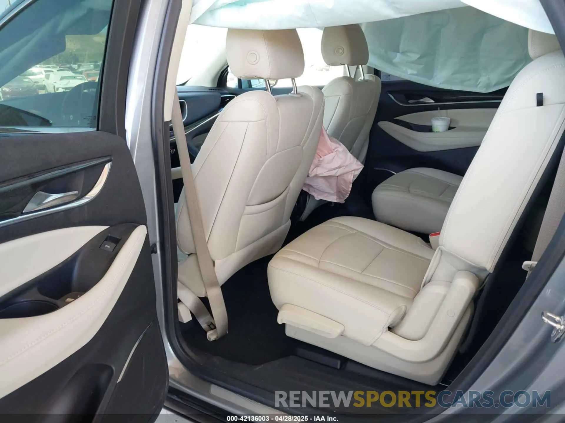 8 Photograph of a damaged car 5GAERBKW1PJ239992 BUICK ENCLAVE 2023