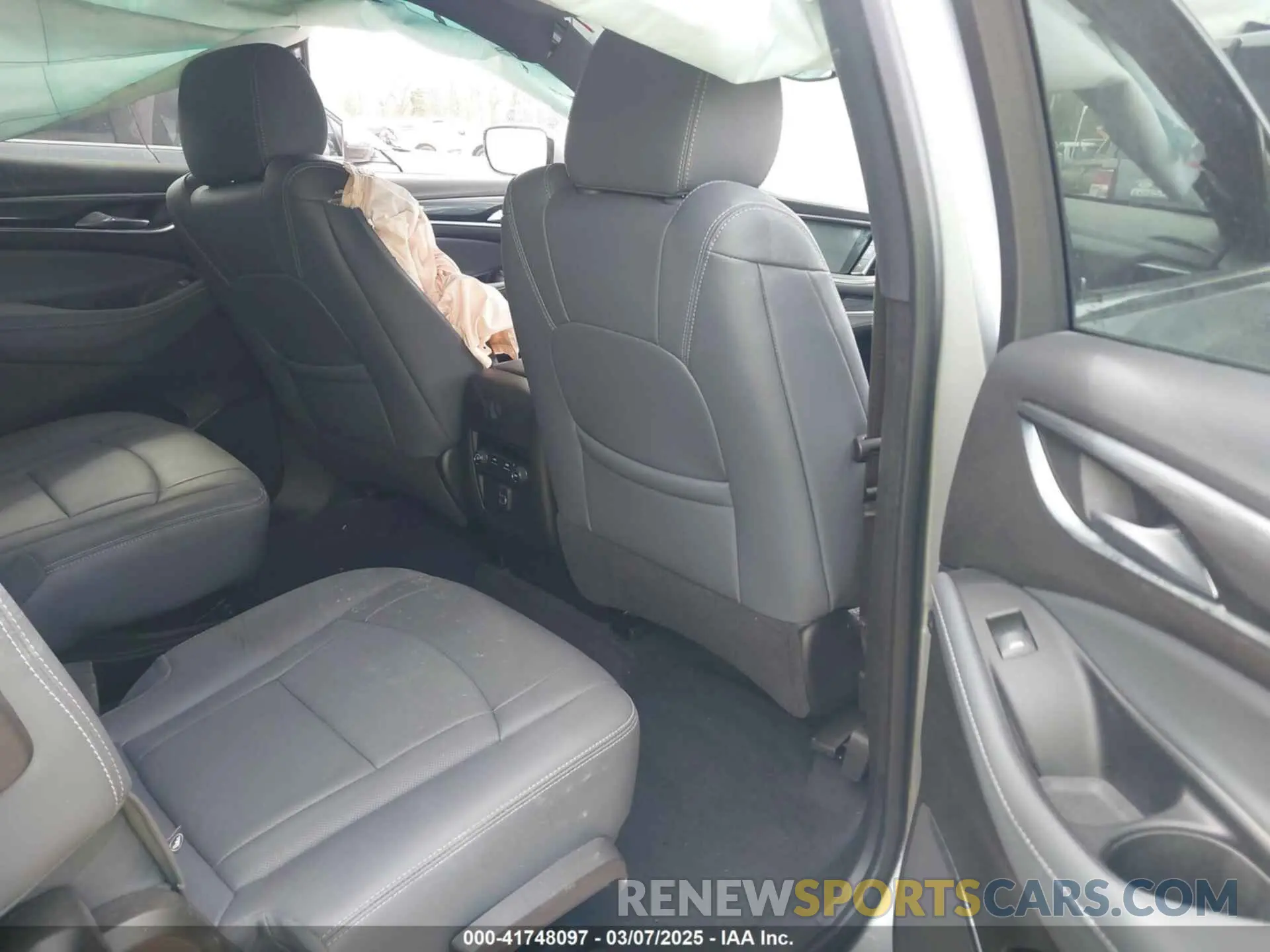 8 Photograph of a damaged car 5GAERBKW3PJ205651 BUICK ENCLAVE 2023