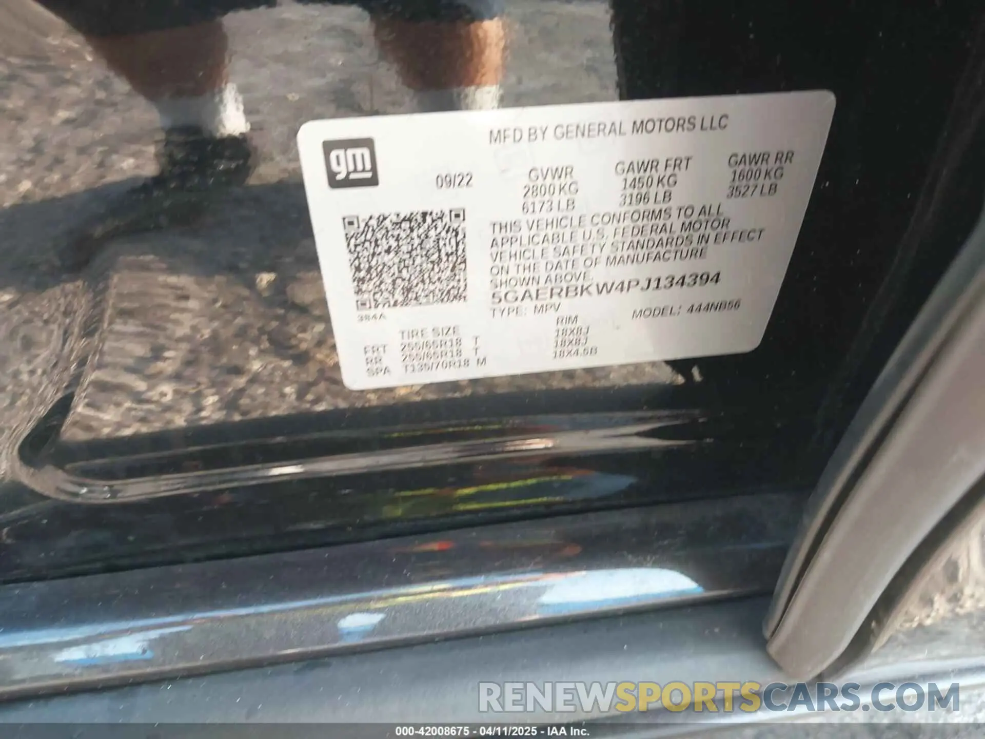 9 Photograph of a damaged car 5GAERBKW4PJ134394 BUICK ENCLAVE 2023