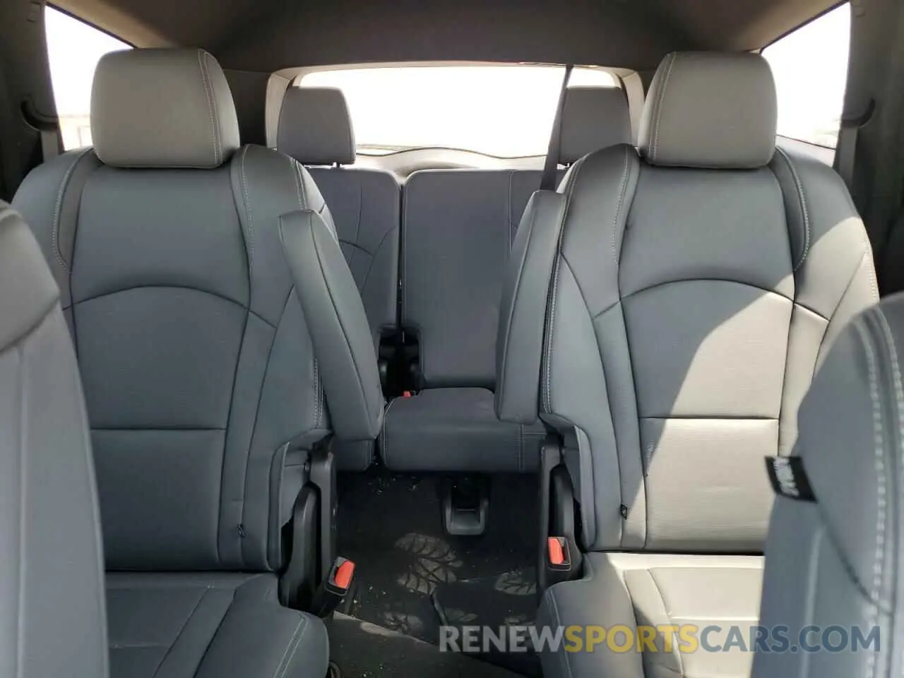10 Photograph of a damaged car 5GAERBKW8PJ165888 BUICK ENCLAVE 2023