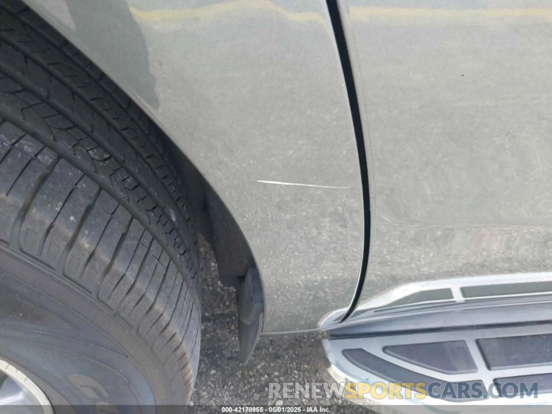 18 Photograph of a damaged car 5GAERBKW7RJ102915 BUICK ENCLAVE 2024