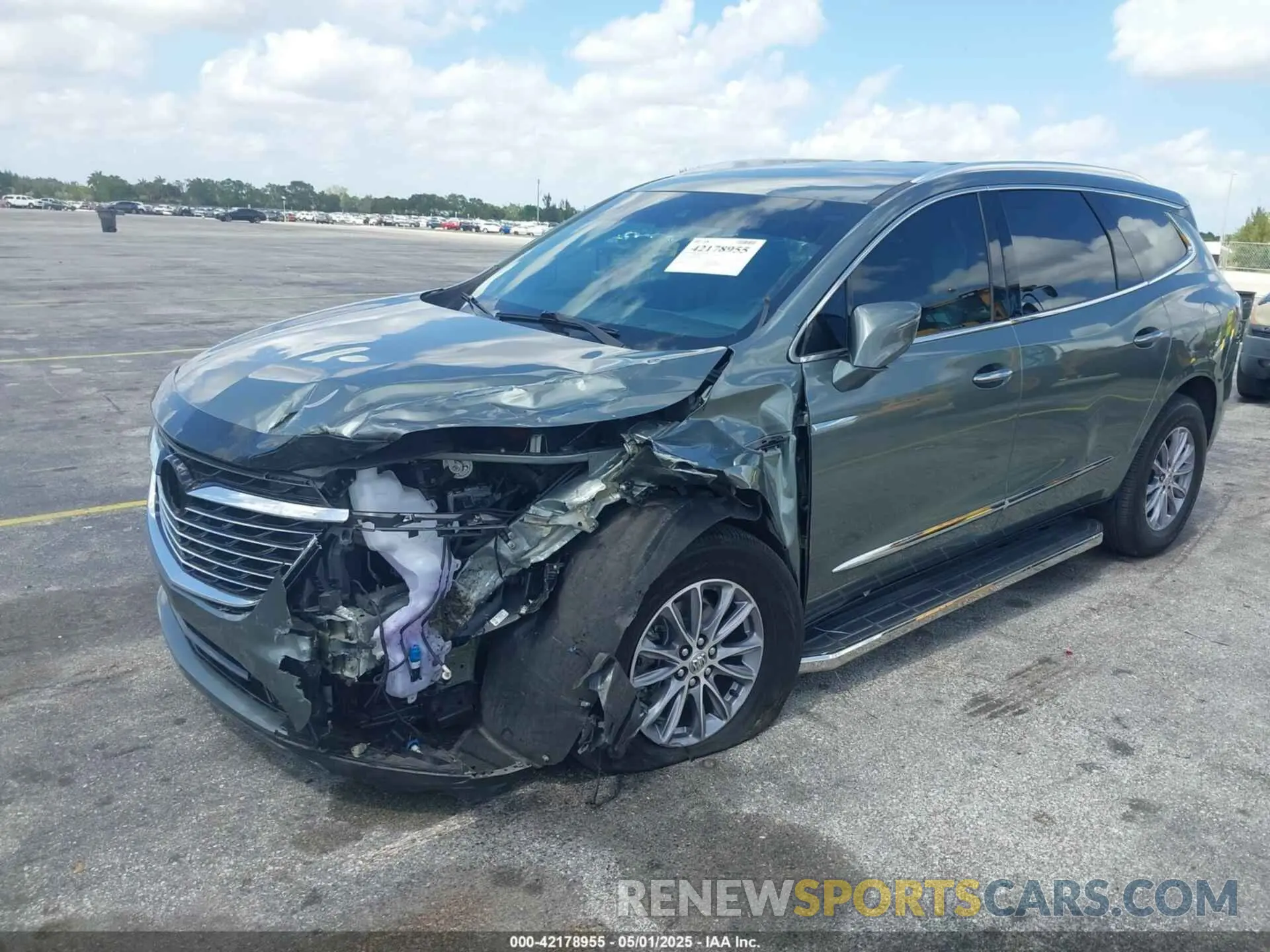 2 Photograph of a damaged car 5GAERBKW7RJ102915 BUICK ENCLAVE 2024