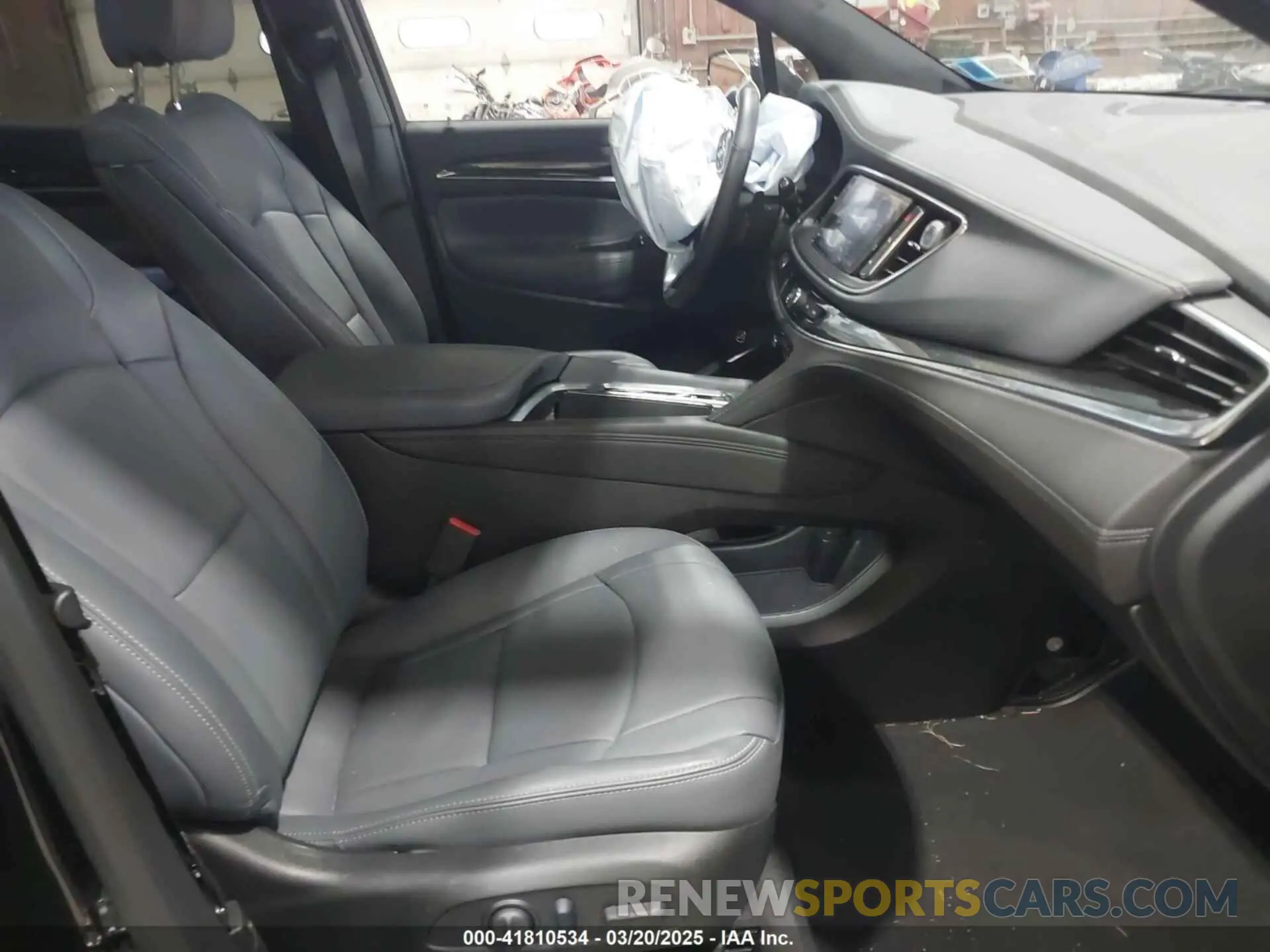5 Photograph of a damaged car 5GAERBKW7RJ127023 BUICK ENCLAVE 2024