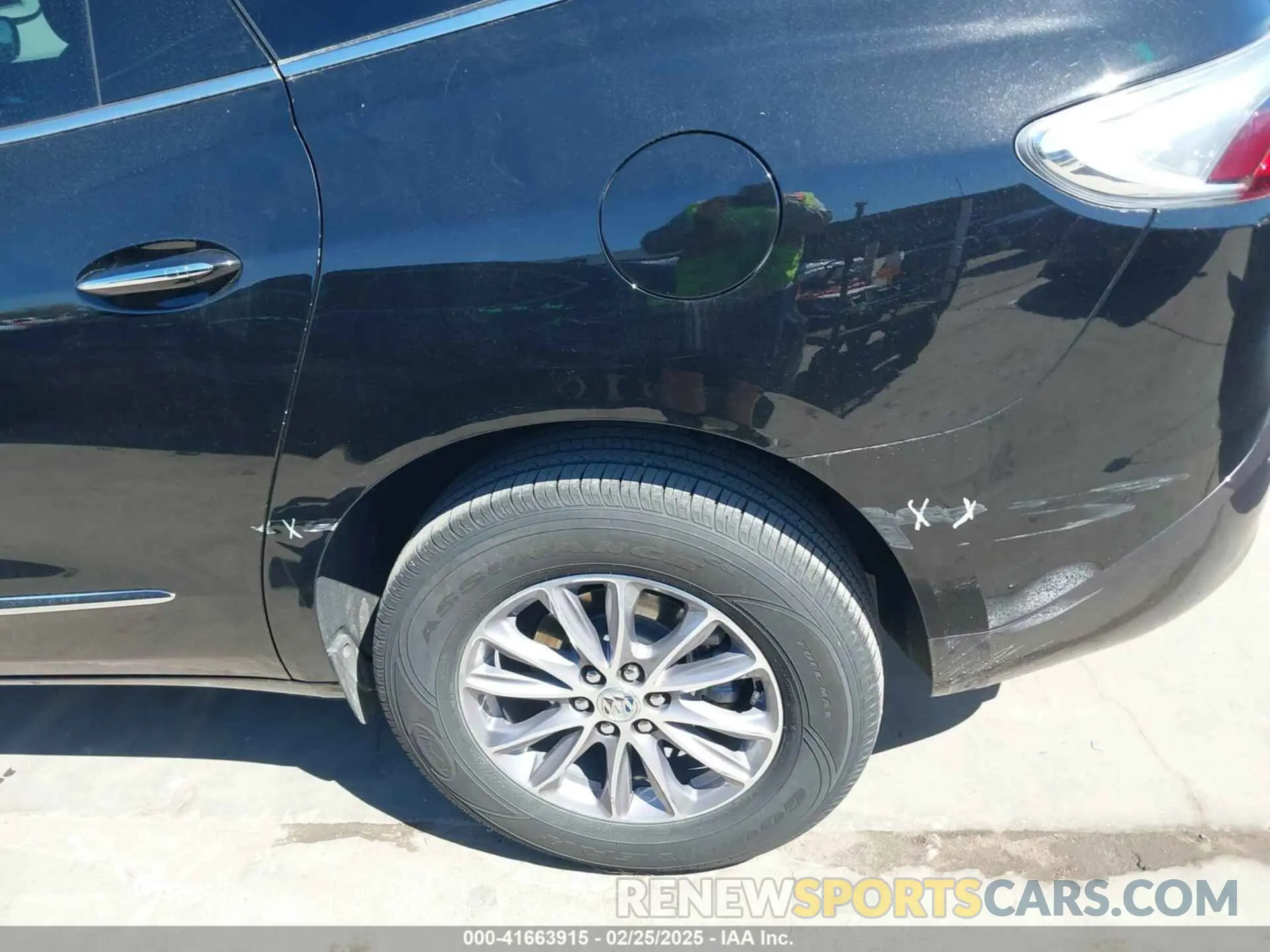 18 Photograph of a damaged car 5GAERCKW5RJ116463 BUICK ENCLAVE 2024