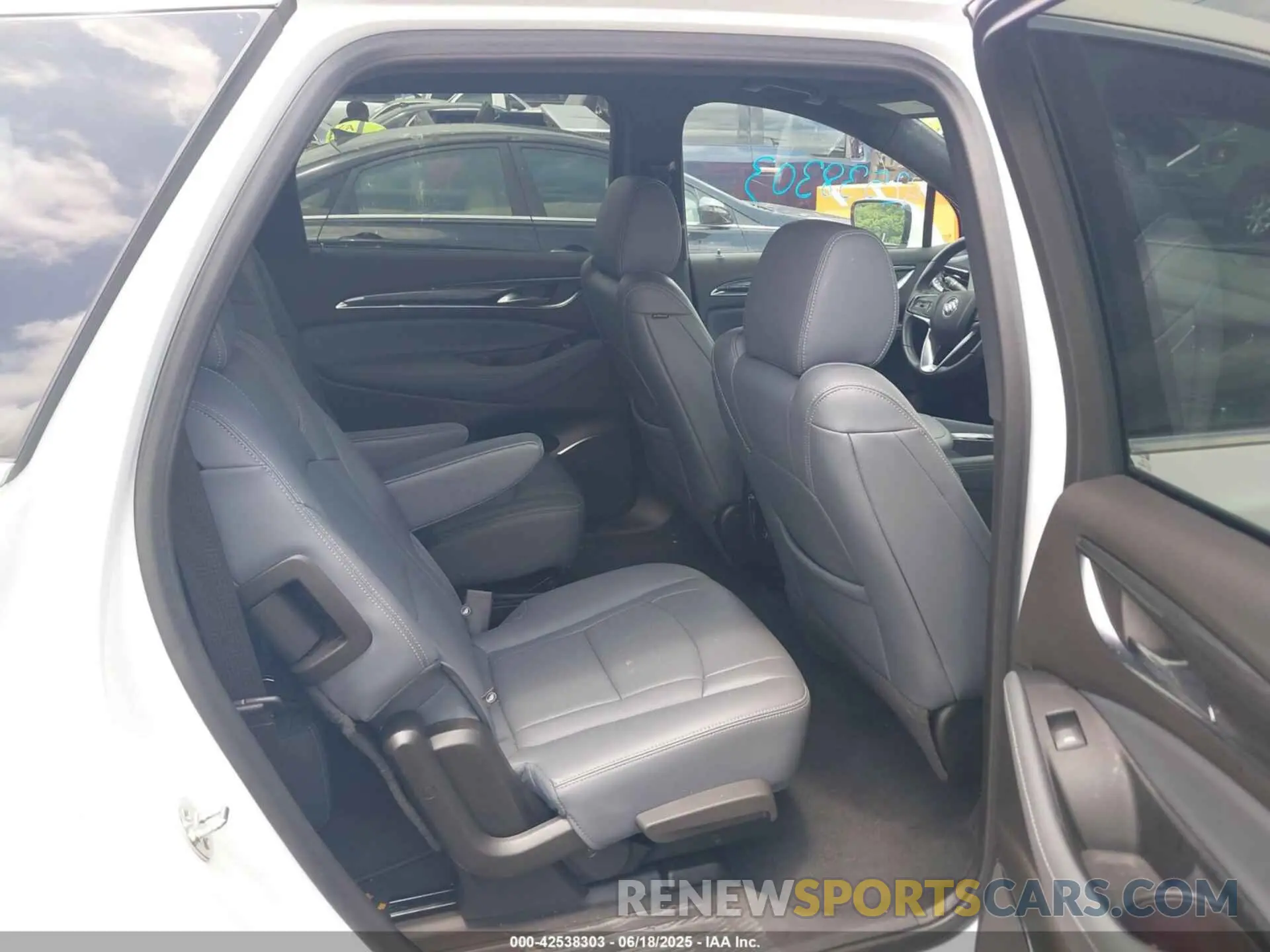 8 Photograph of a damaged car 5GAEVAKW0RJ126222 BUICK ENCLAVE 2024
