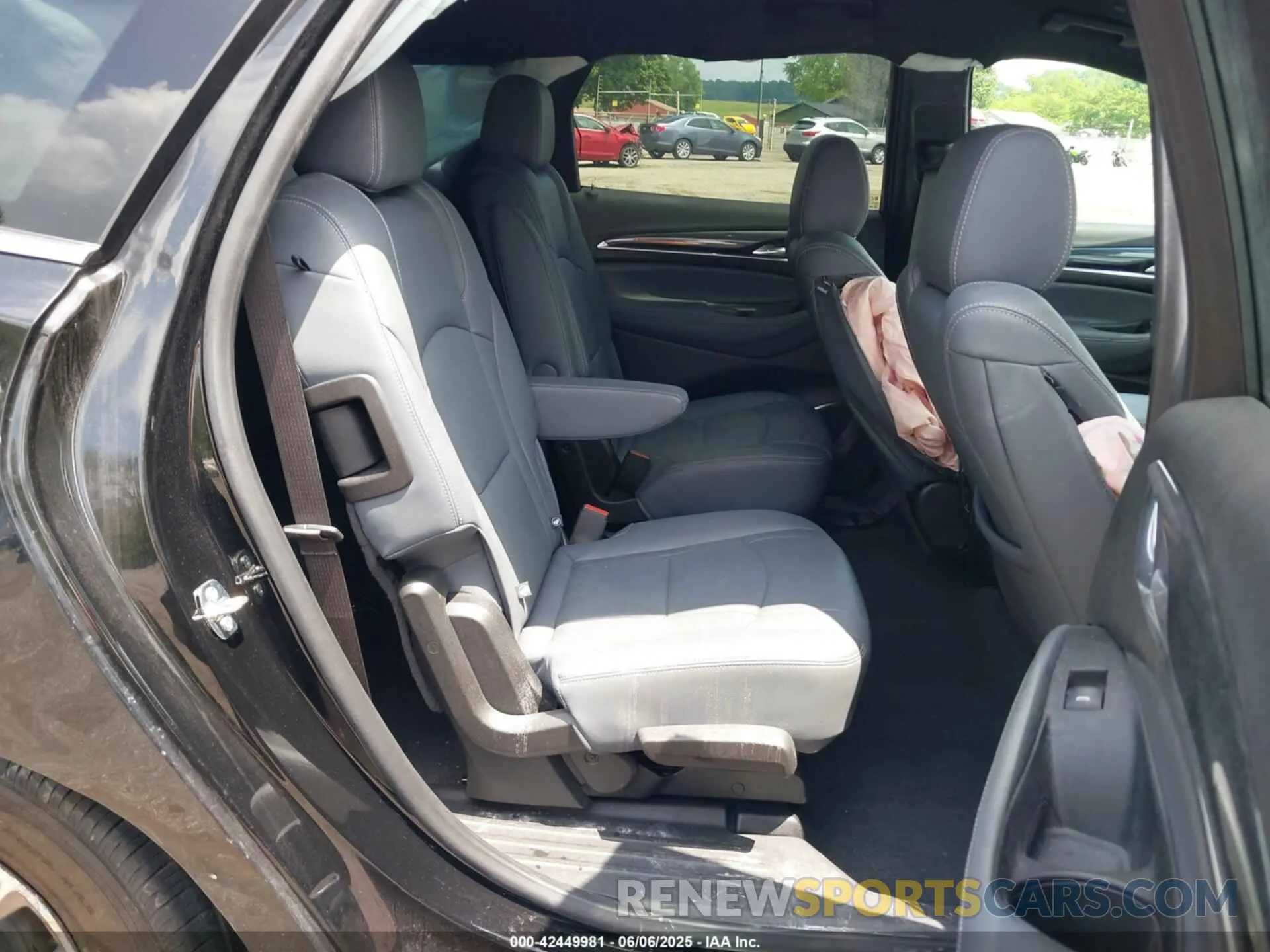 8 Photograph of a damaged car 5GAEVAKW9RJ102310 BUICK ENCLAVE 2024