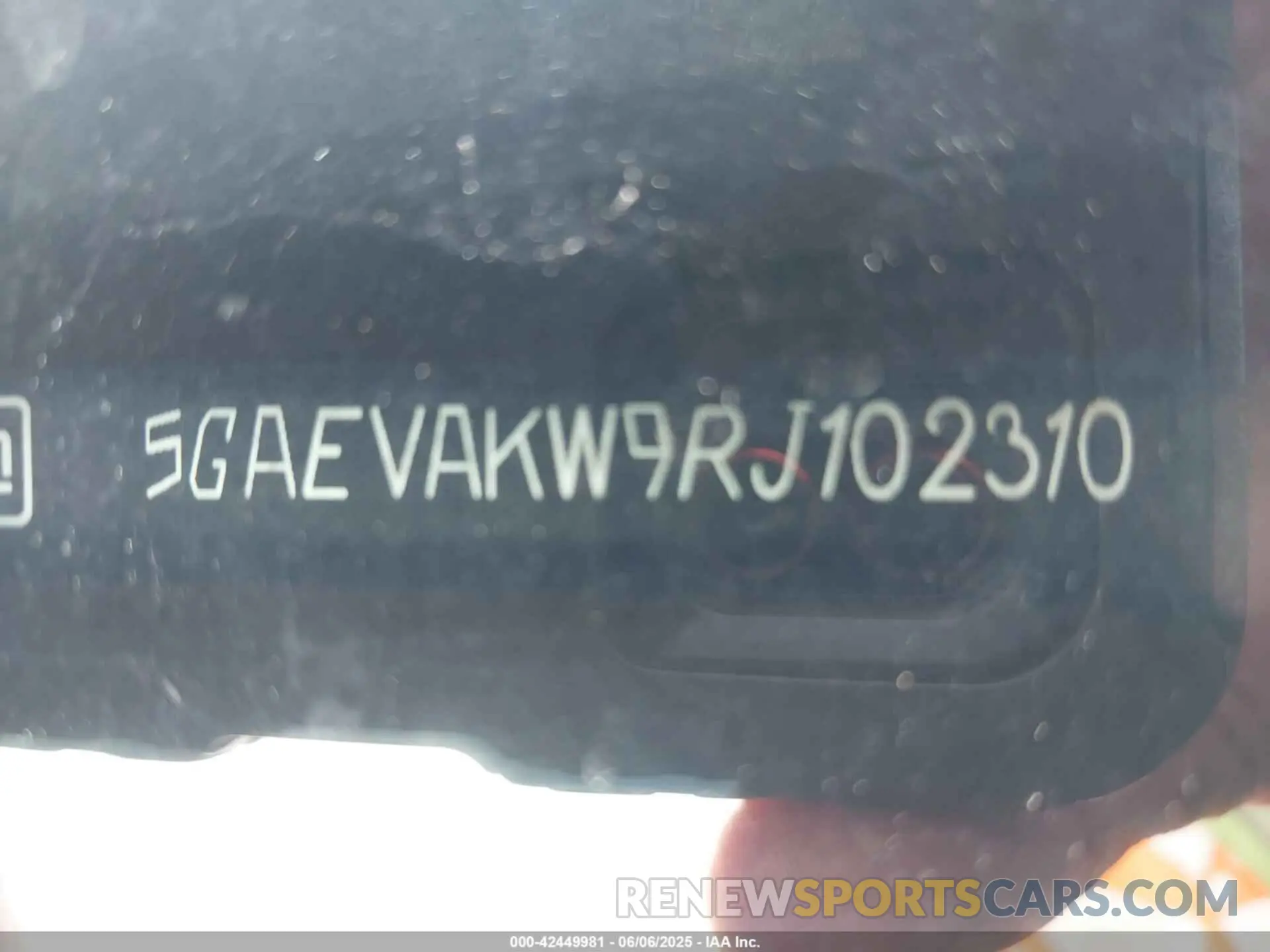 9 Photograph of a damaged car 5GAEVAKW9RJ102310 BUICK ENCLAVE 2024