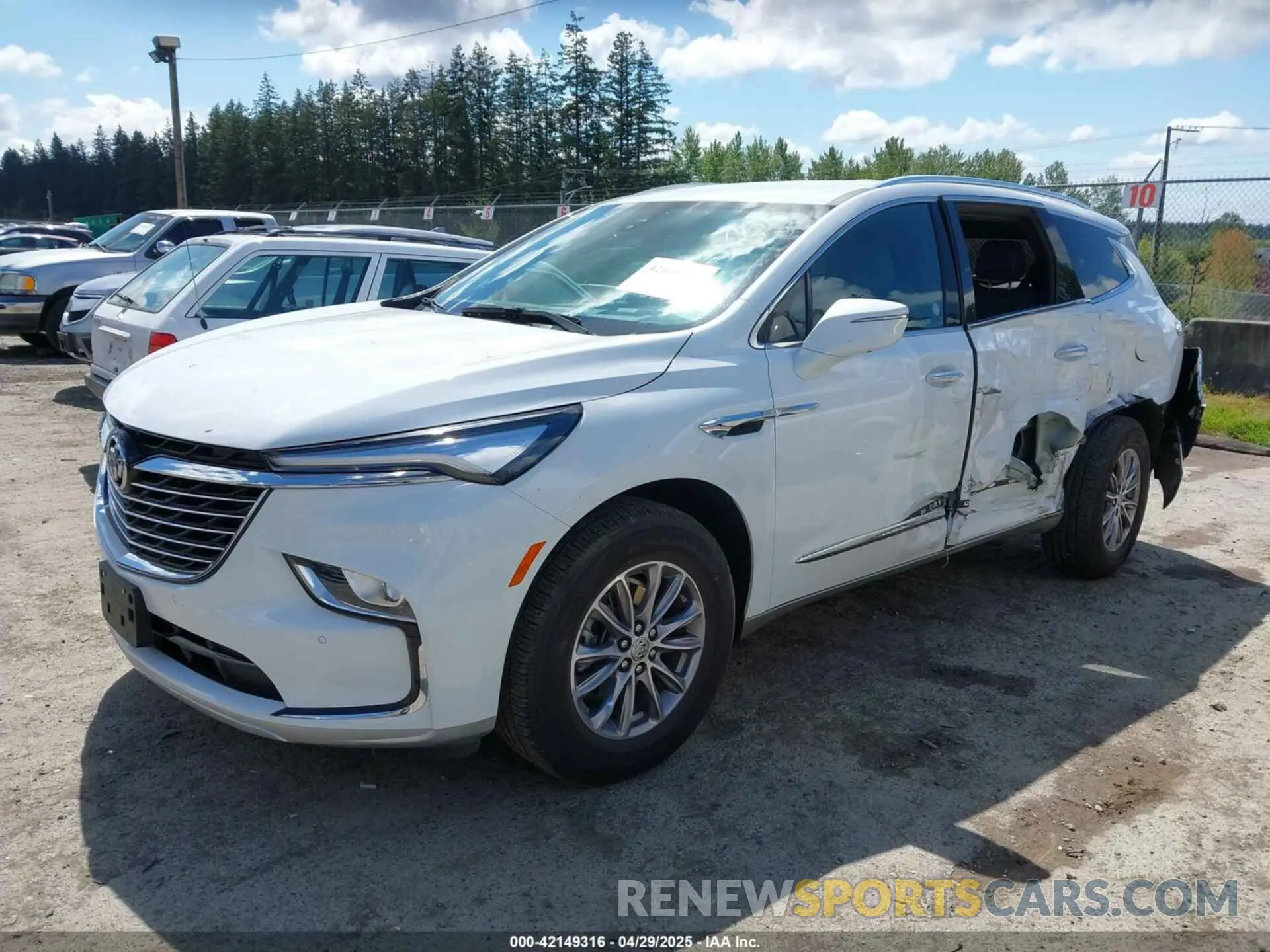 2 Photograph of a damaged car 5GAEVBKW0RJ127425 BUICK ENCLAVE 2024