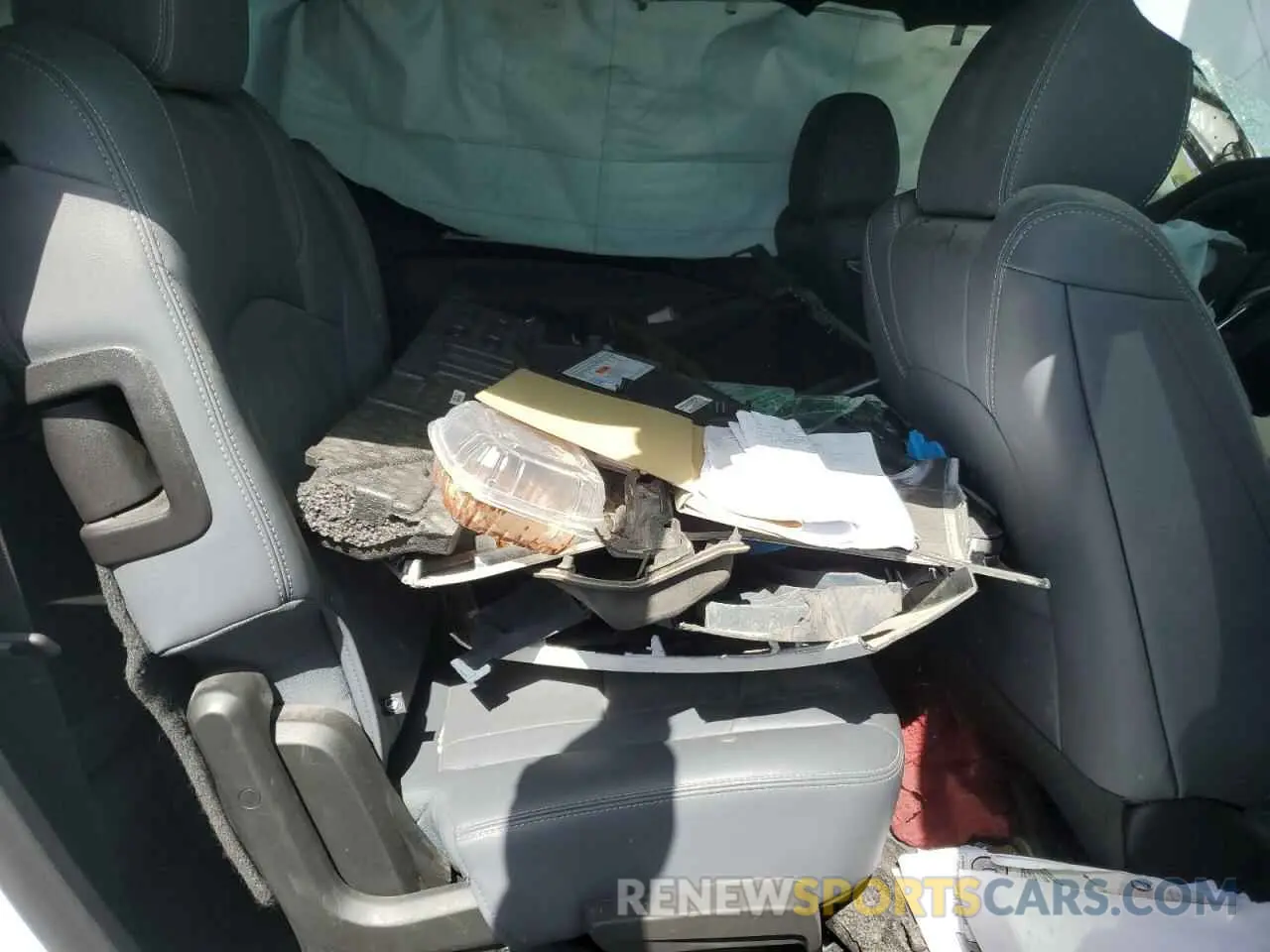 10 Photograph of a damaged car 5GAEVBKW1RJ124128 BUICK ENCLAVE 2024