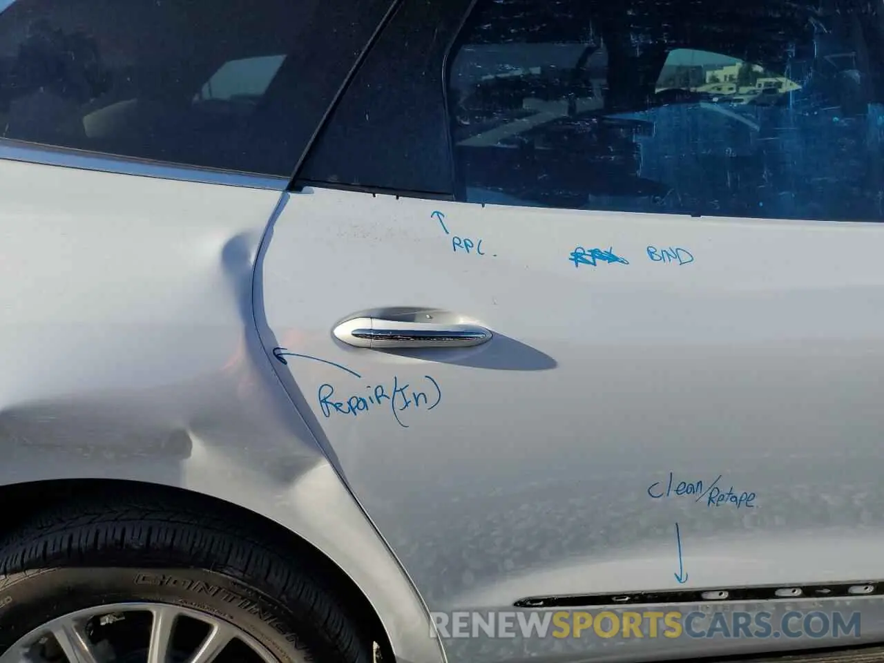 11 Photograph of a damaged car 5GAEVBKW4RJ107016 BUICK ENCLAVE 2024