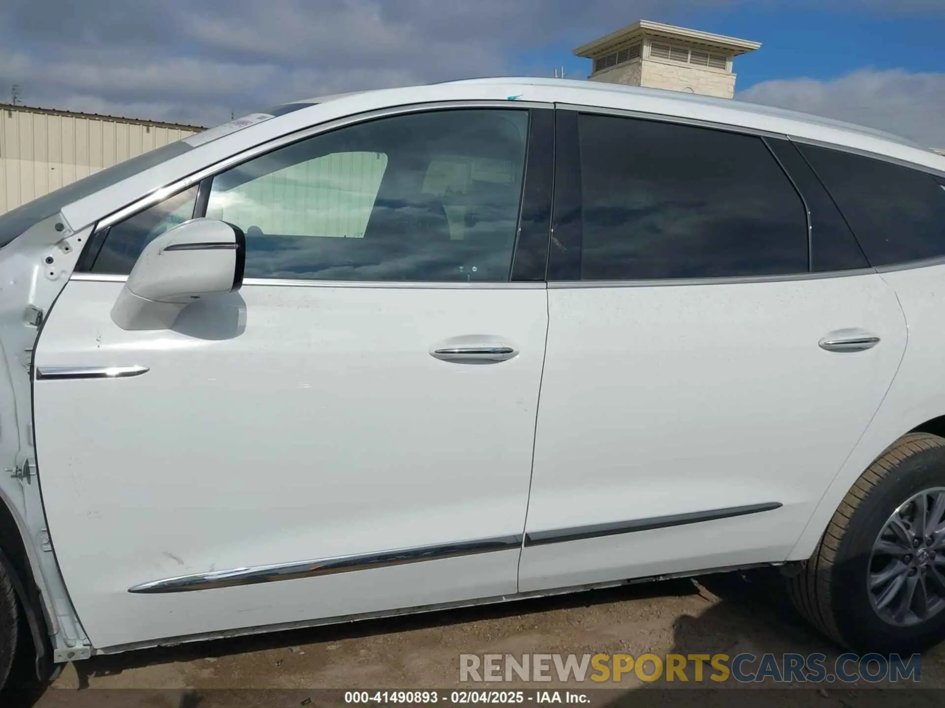 15 Photograph of a damaged car 5GAEVBKW4RJ124690 BUICK ENCLAVE 2024